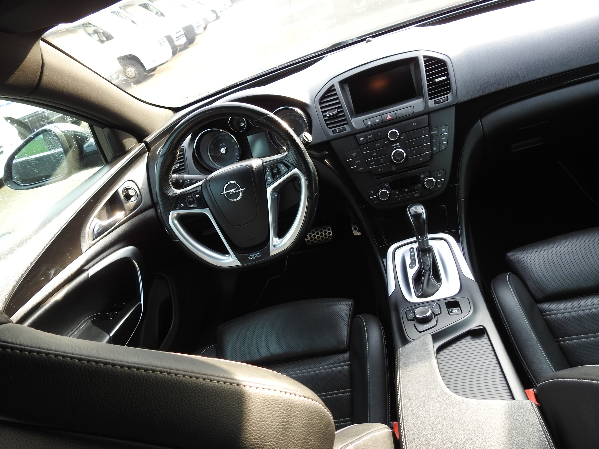 OPEL Insignia Sports Tourer 2.8 Turbo OPC 4WD Automatic-image-19