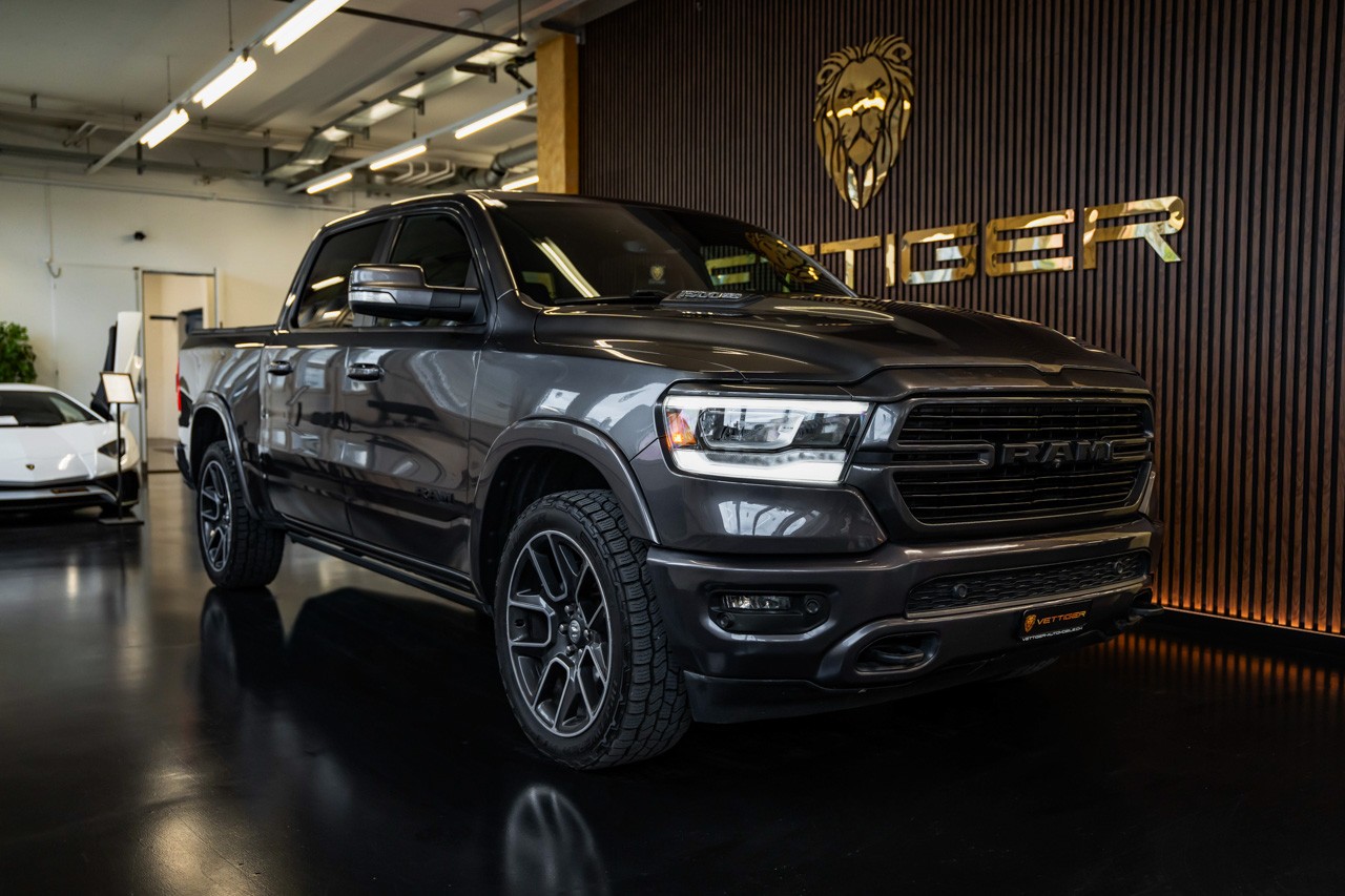 DODGE RAM 1500 5.7 V8 Hemi Laramie