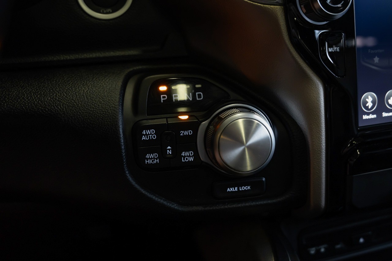 DODGE RAM 1500 5.7 V8 Hemi Laramie-image-34