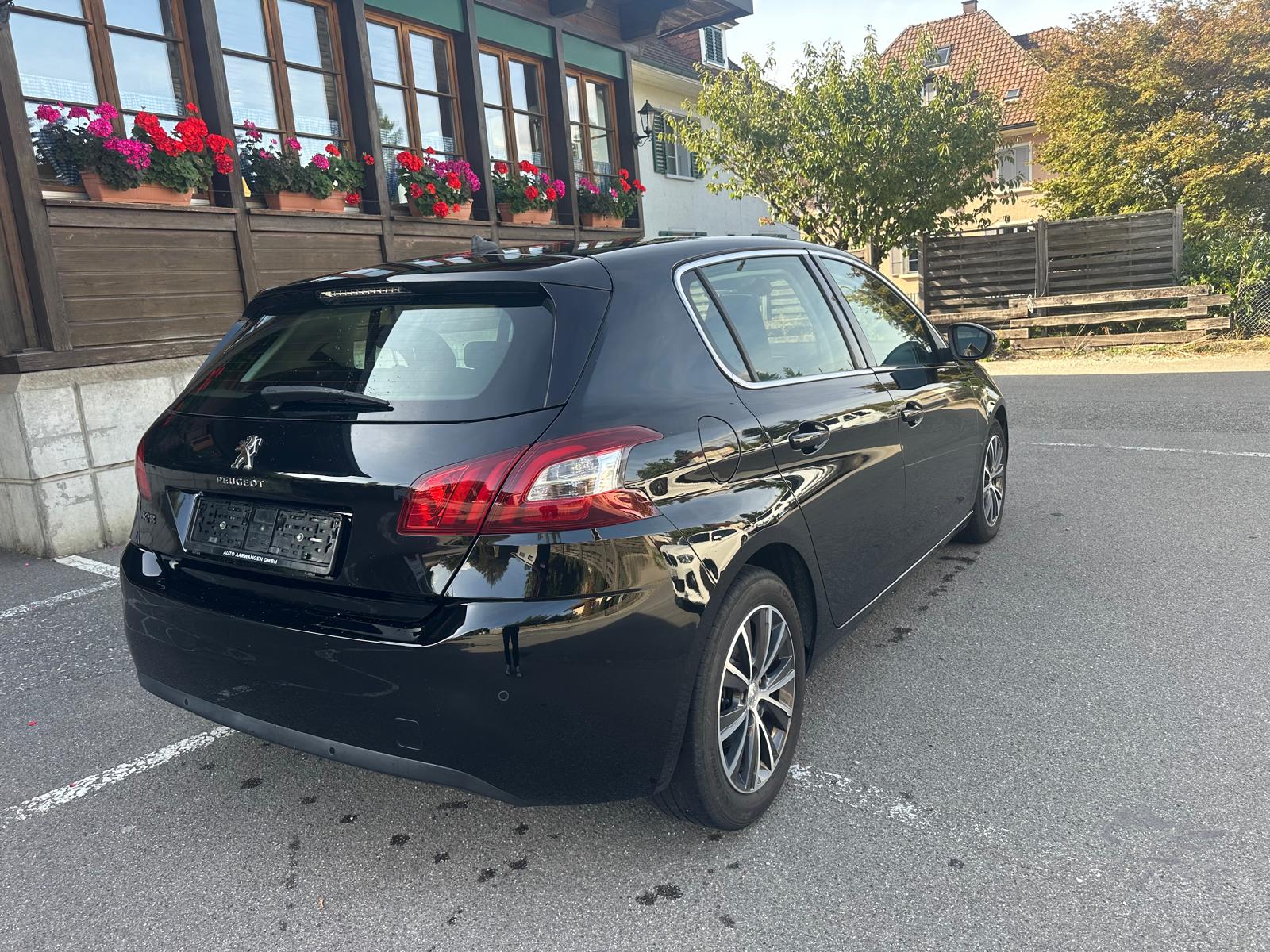 PEUGEOT 308 1.6 THP Allure-showroom-element-2