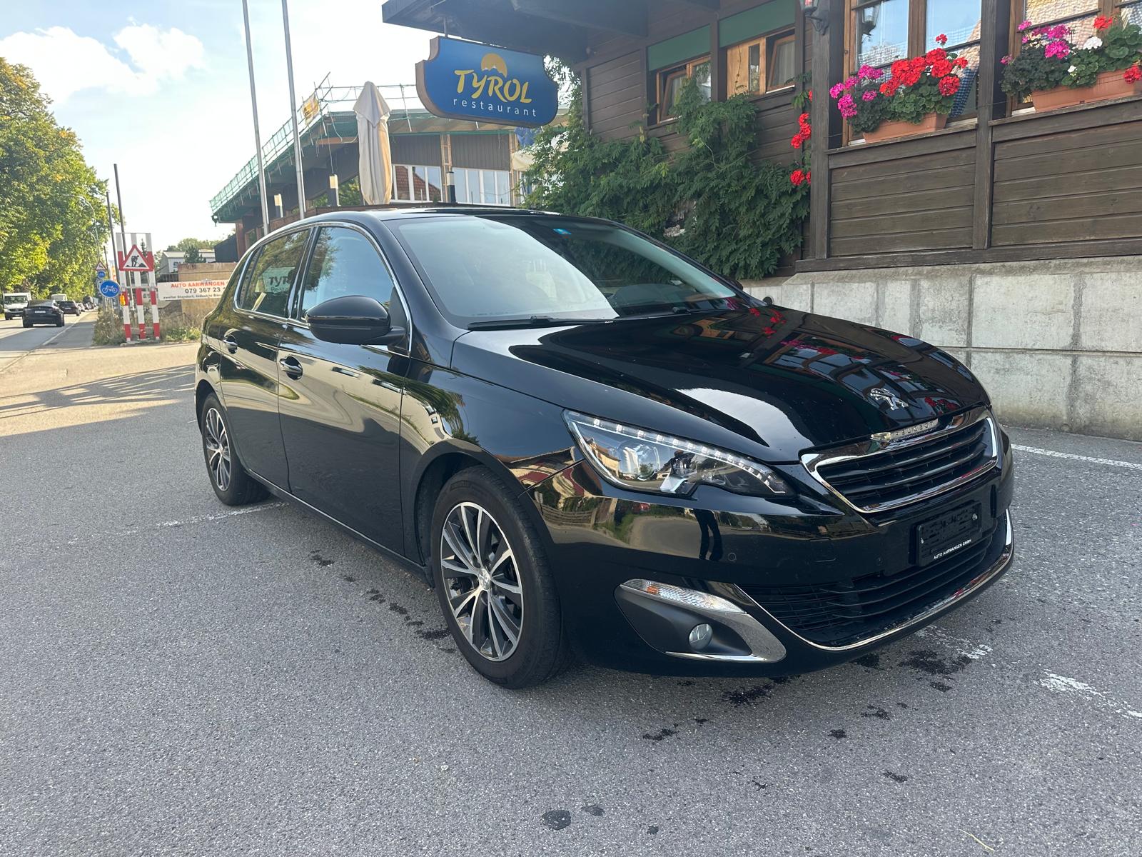 PEUGEOT 308 1.6 THP Allure