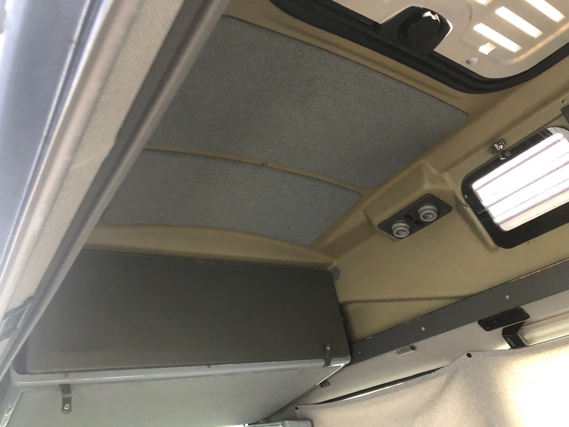 VW T2 CARAVELLE BLUESTAR Multivan Hannover Edition-image-11