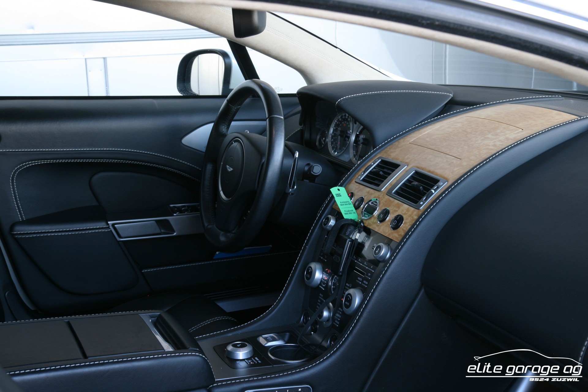 ASTON MARTIN Rapide 5.9 V12 Touchtronic 2-image-13
