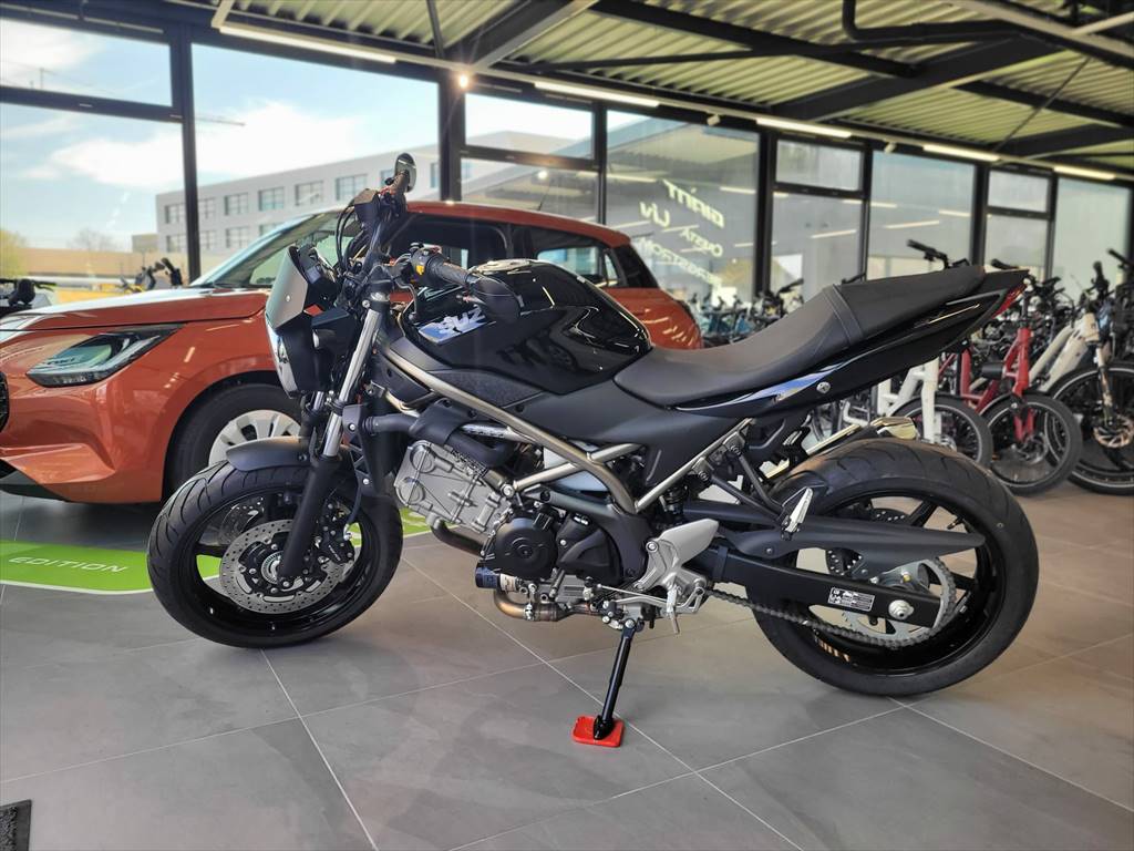SUZUKI SV 650 Custem. (35kW)-image-1