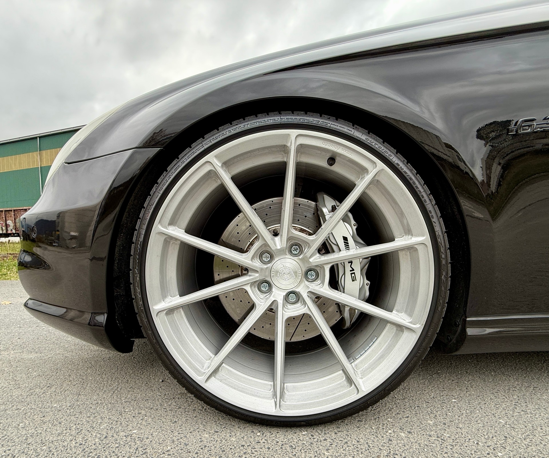 MERCEDES-BENZ CLS 63 AMG 7G-Tronic-image-4