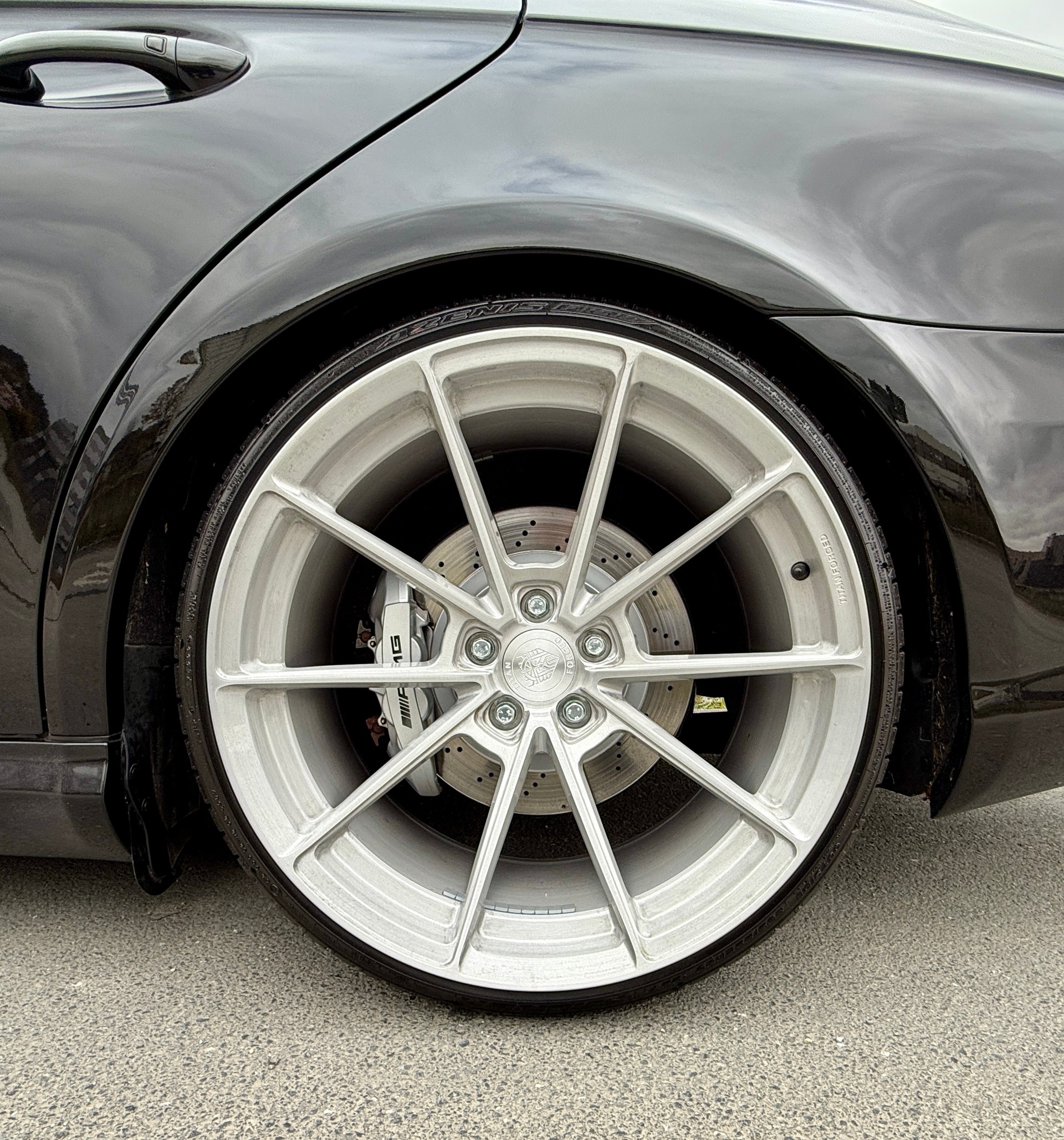 MERCEDES-BENZ CLS 63 AMG 7G-Tronic-image-5