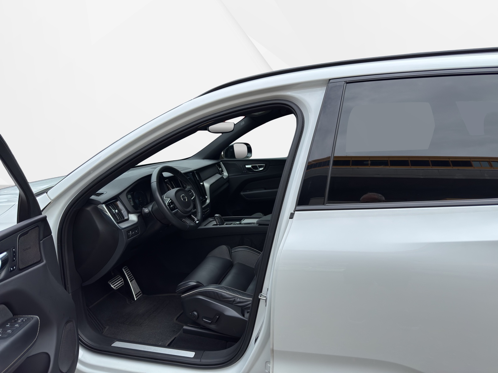 VOLVO XC60 T8 eAWD R-Design Geartronic-image-8