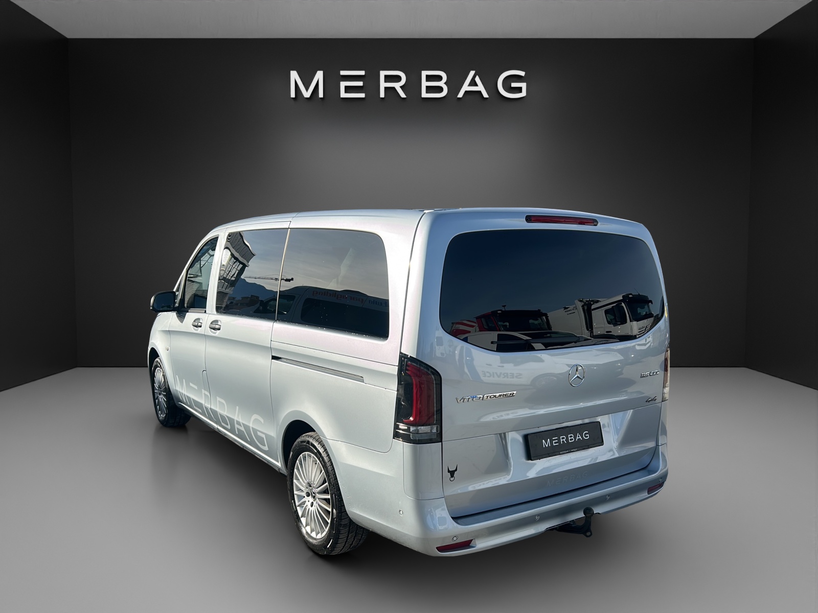 MERCEDES-BENZ Vito 119 CDI Lang Tourer 9G-Tronic 4M Select-image-4