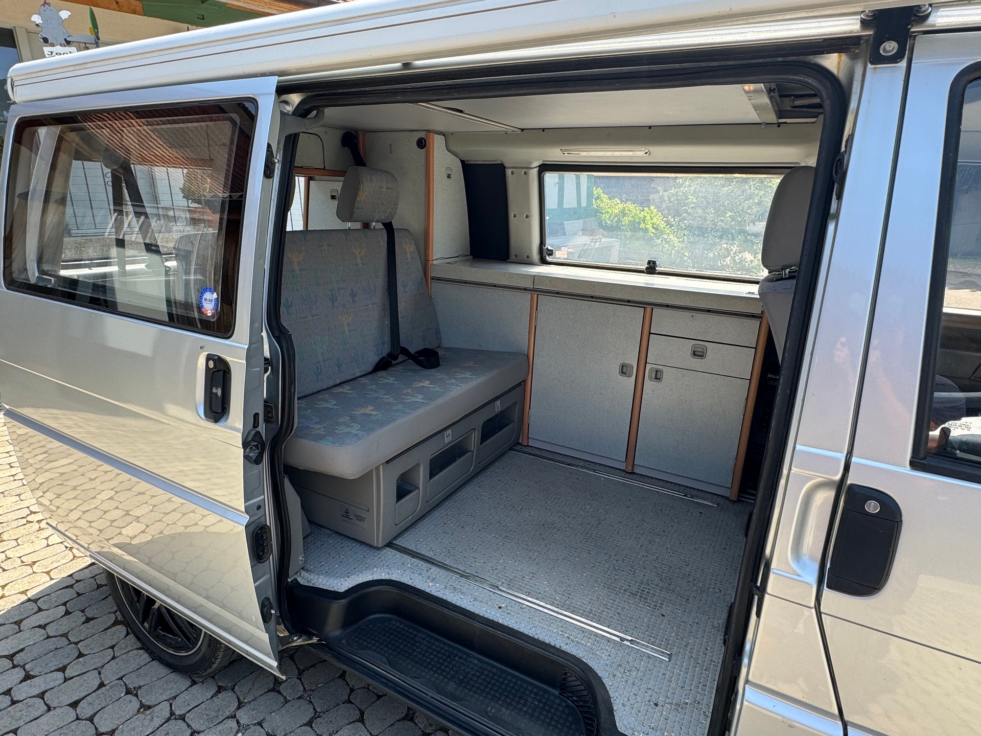 VW California 4WD Benzin Mit Klima-image-7