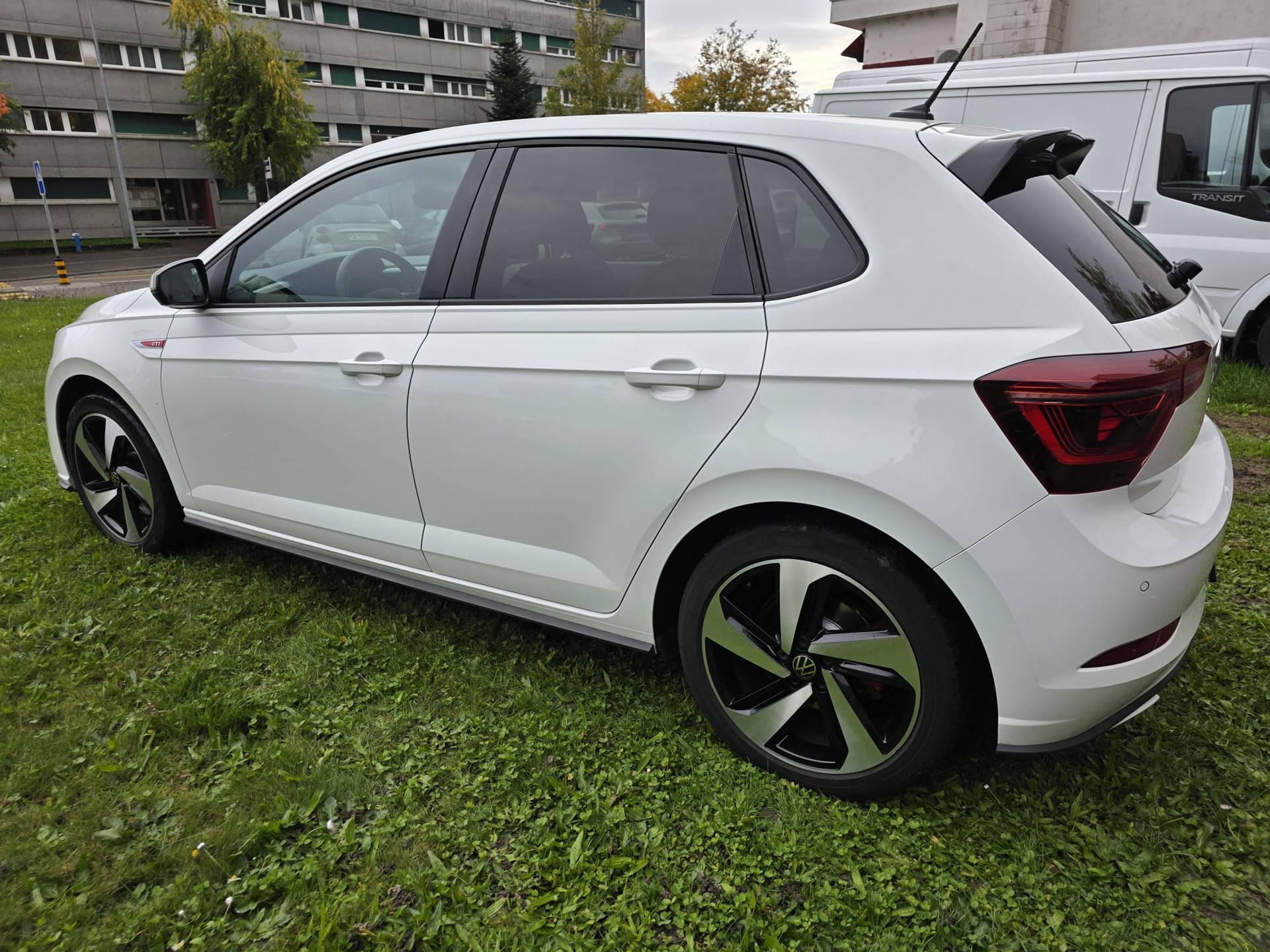 VW Polo 2.0 TSI GTI DSG CH FAHRZEUG WERKSGARANTIE BIS 09.2026-image-4