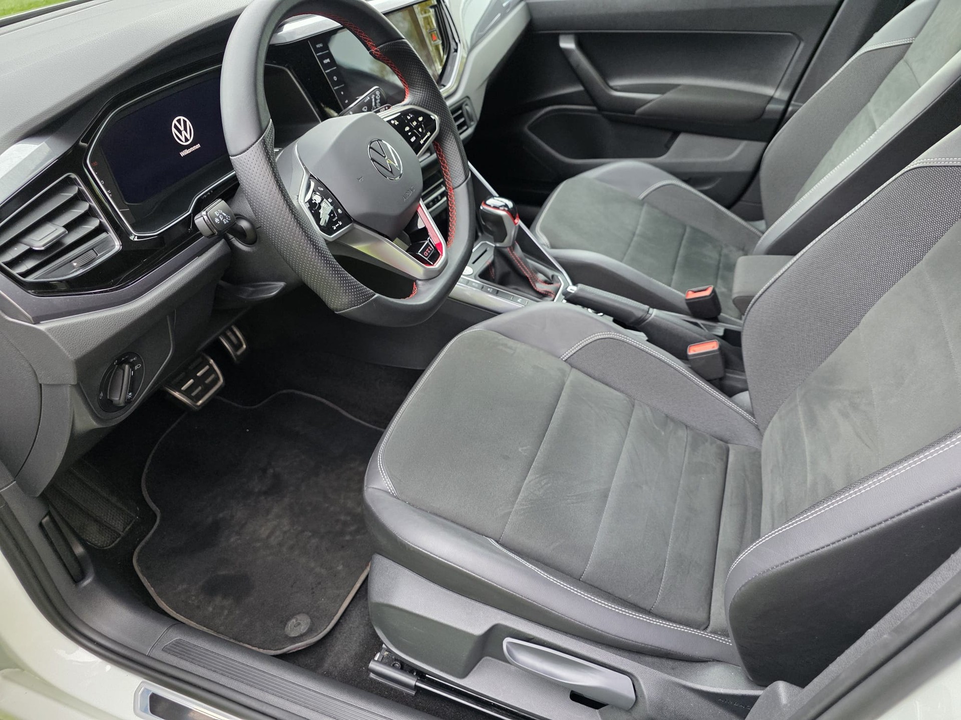 VW Polo 2.0 TSI GTI DSG CH FAHRZEUG WERKSGARANTIE BIS 09.2026-image-10