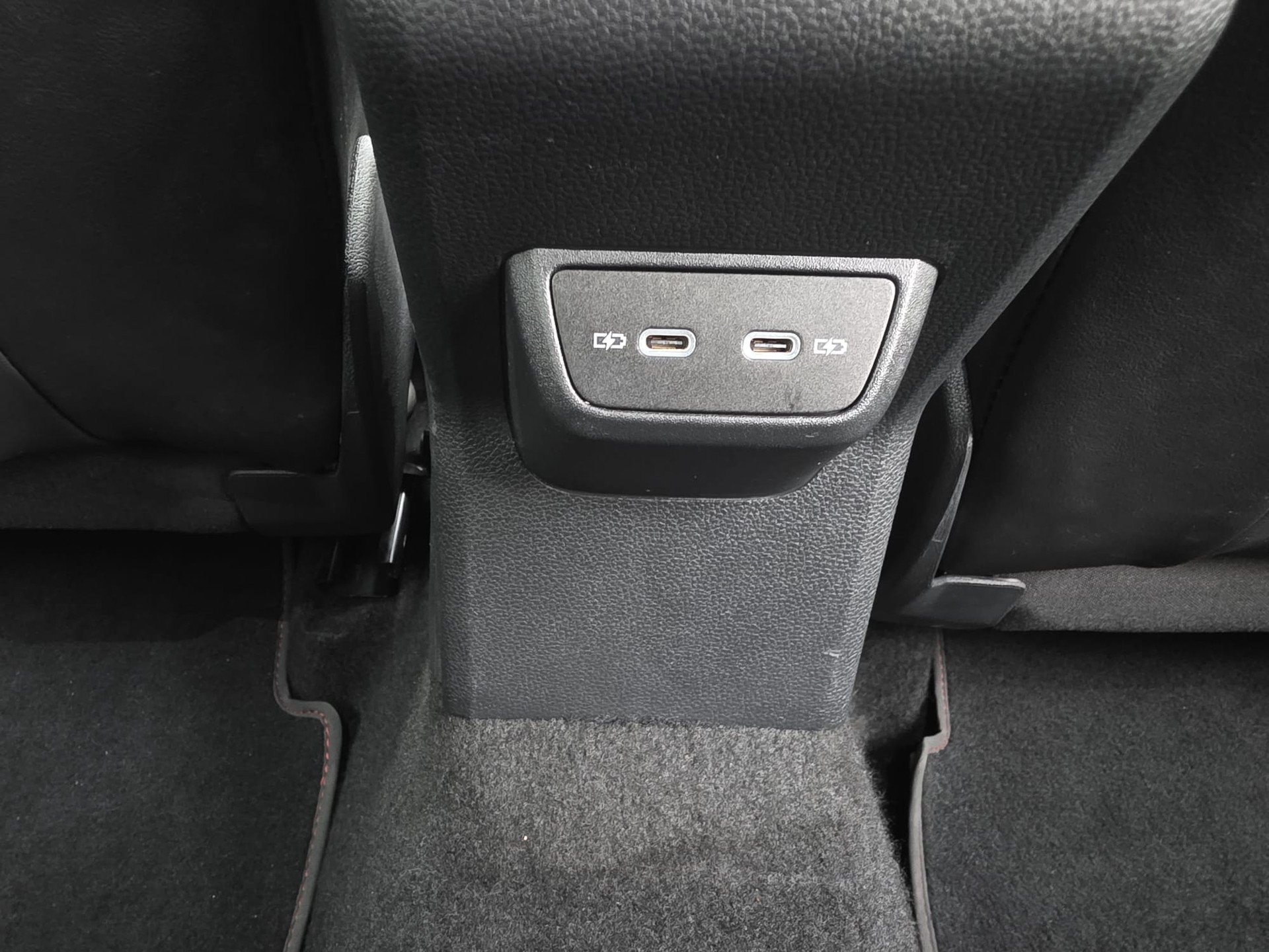 VW Polo 2.0 TSI GTI DSG CH FAHRZEUG WERKSGARANTIE BIS 09.2026-image-13