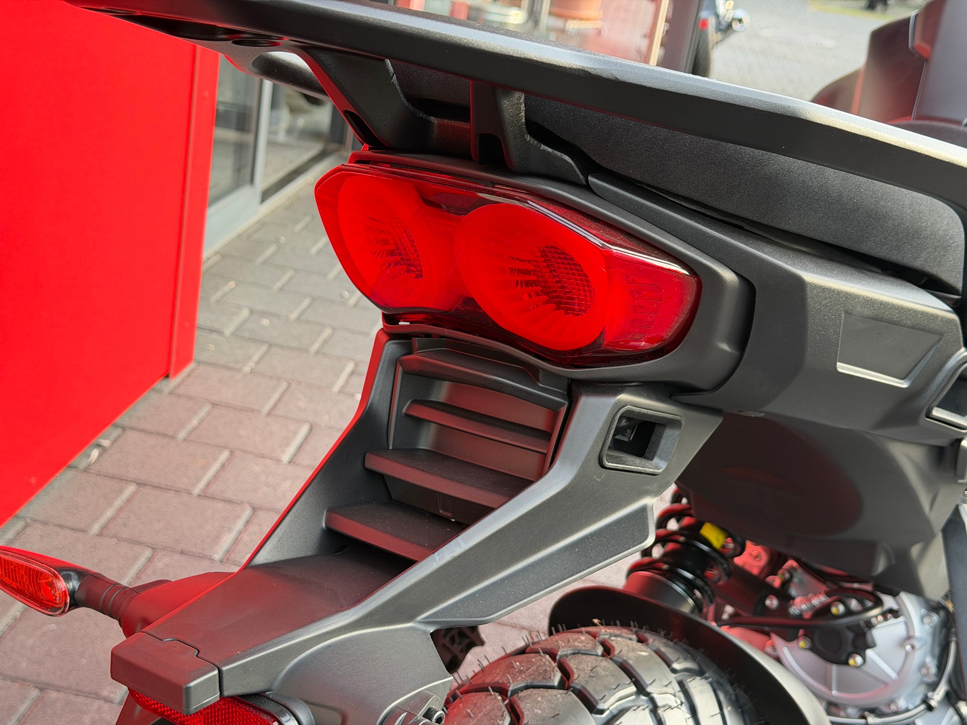 MOTO GUZZI Stelvio 1000 E5+-image-7