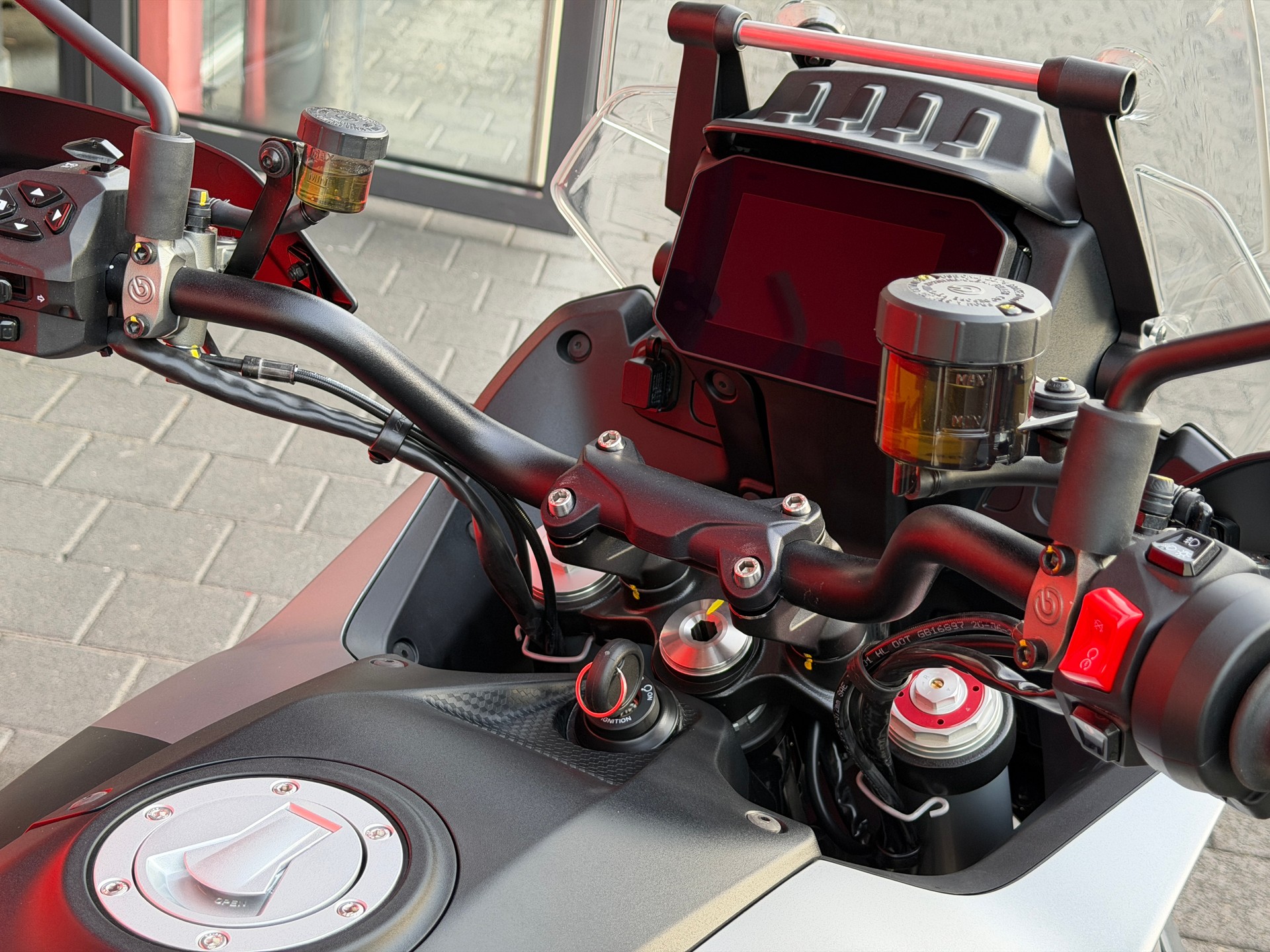 MOTO GUZZI Stelvio 1000 E5+-image-6