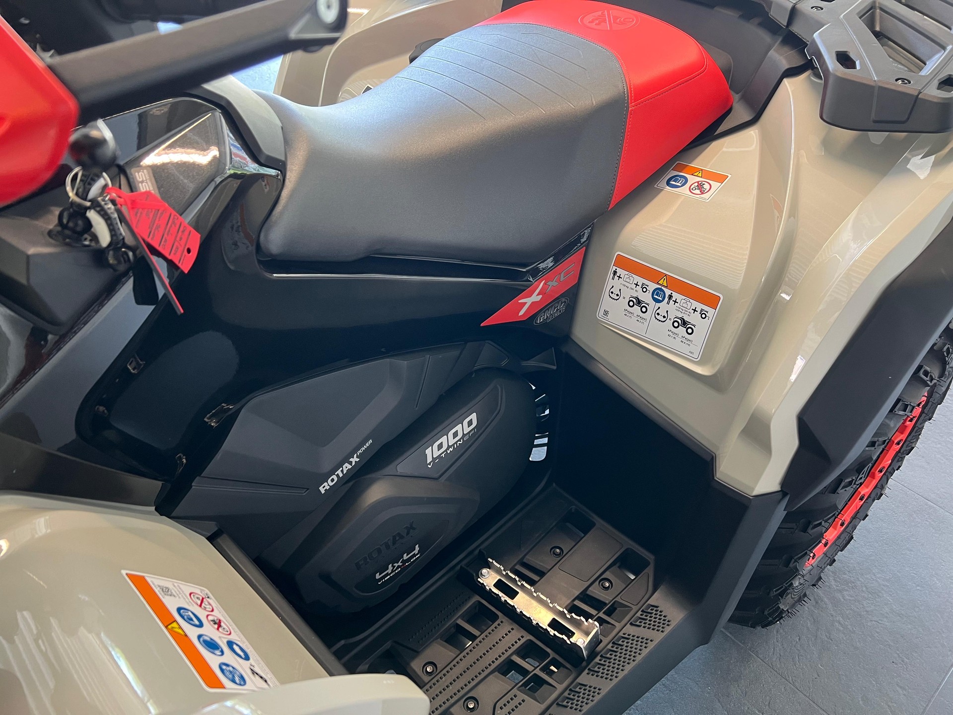 CAN-AM Outlander 1000 XXC ABS-image-10