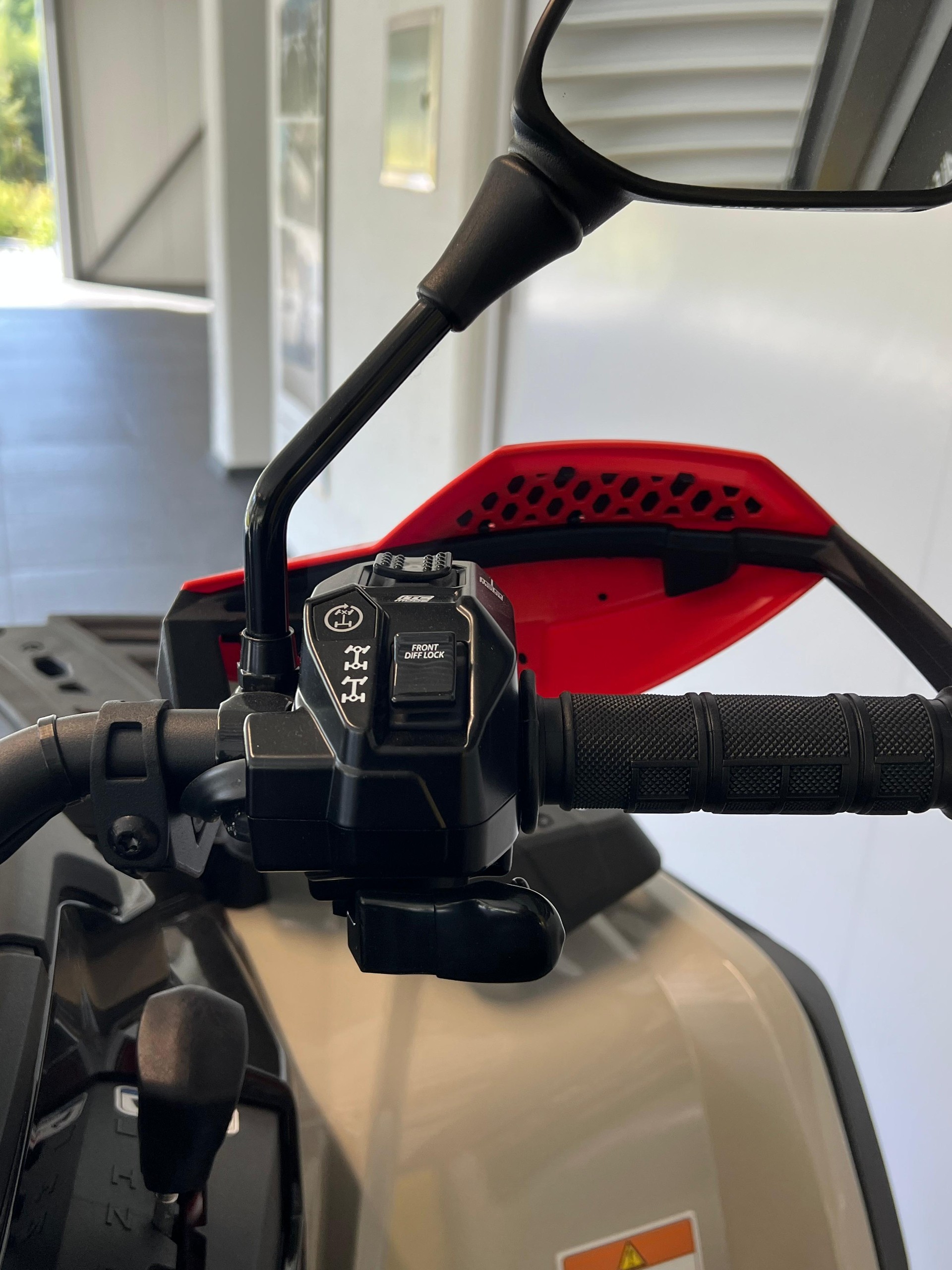CAN-AM Outlander 1000 XXC ABS-image-11