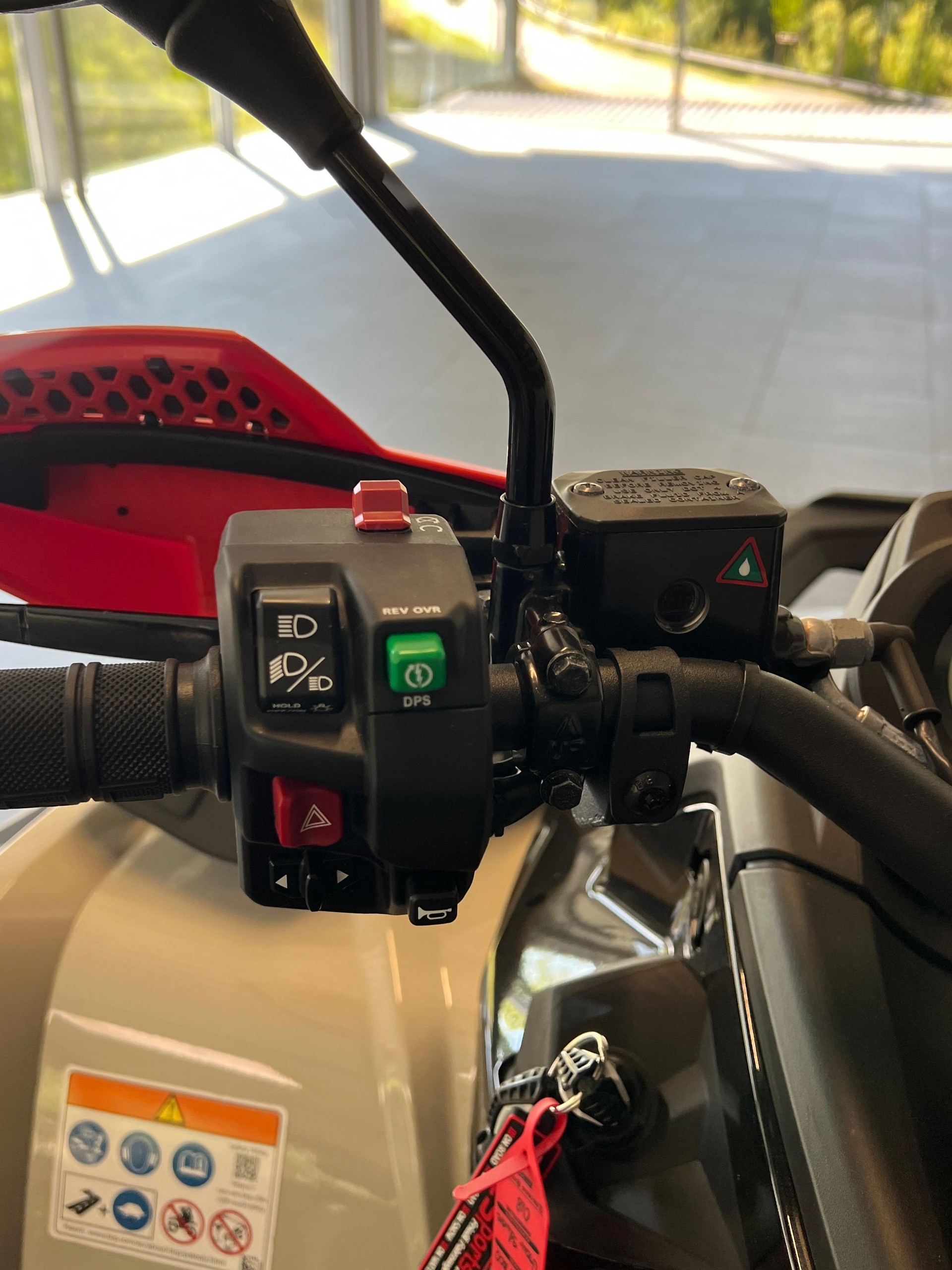 CAN-AM Outlander 1000 XXC ABS-image-12