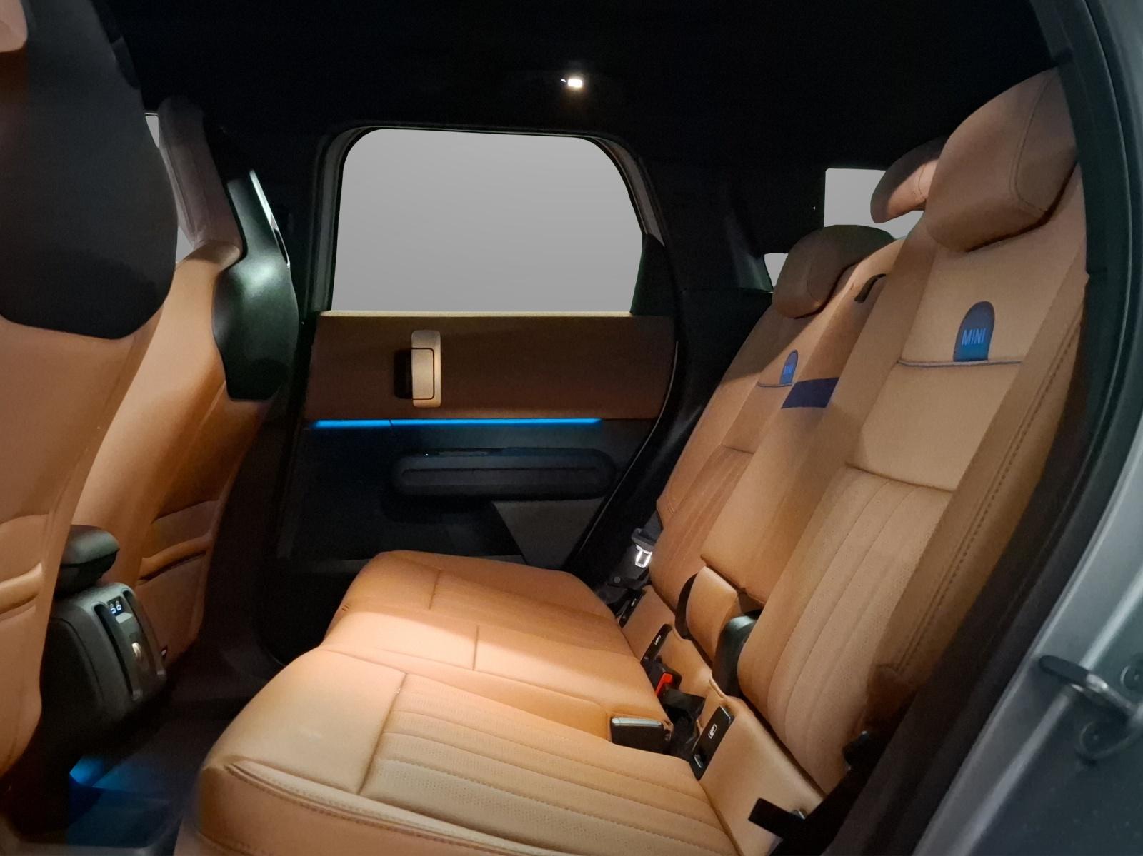 MINI Countryman U25 SE ALL4-image-7