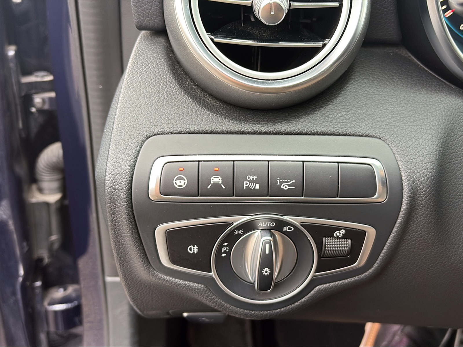 MERCEDES-BENZ C 43 AMG 4Matic 9G-Tronic-image-7