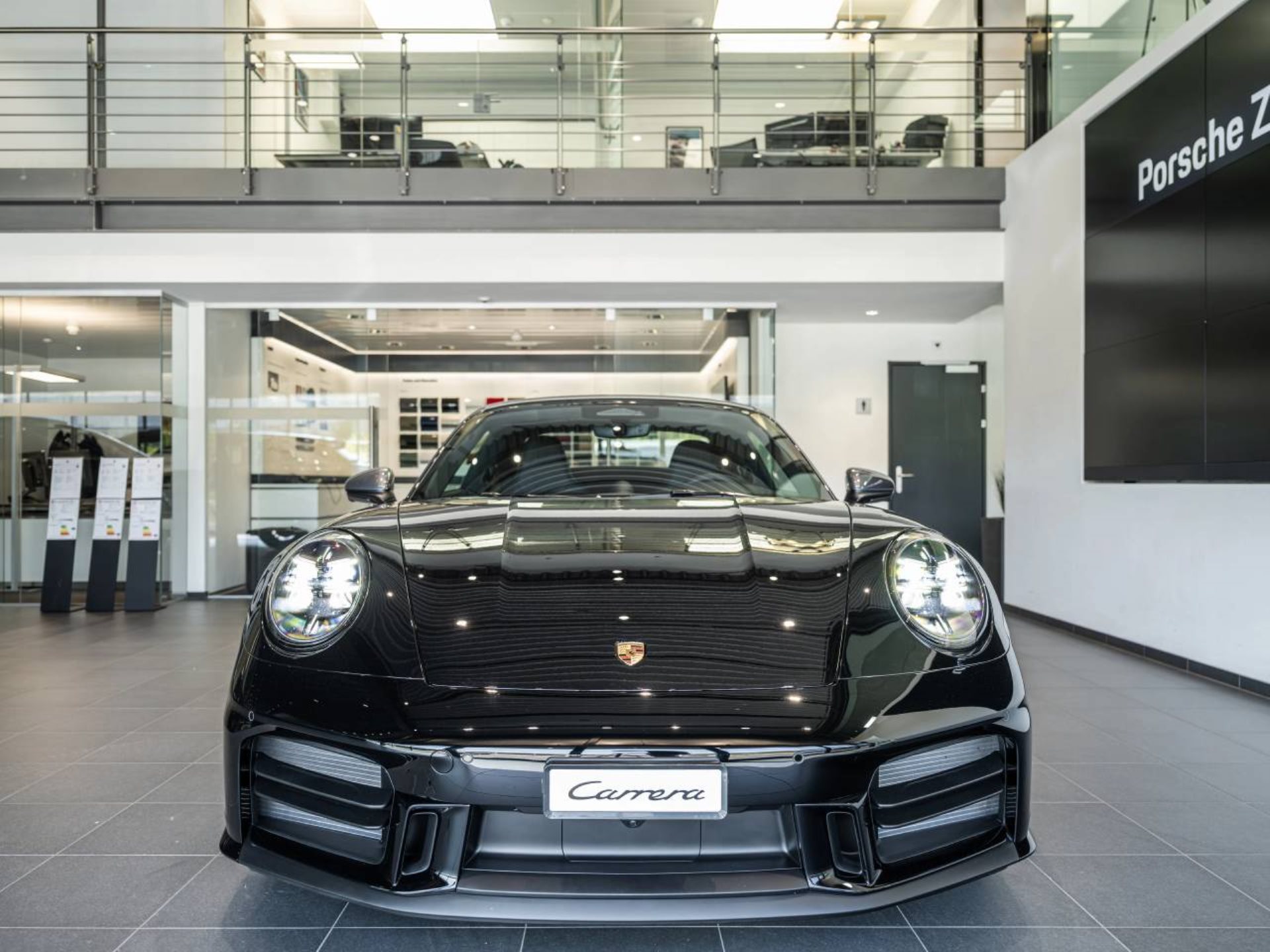 PORSCHE 911 Carrera T-image-8