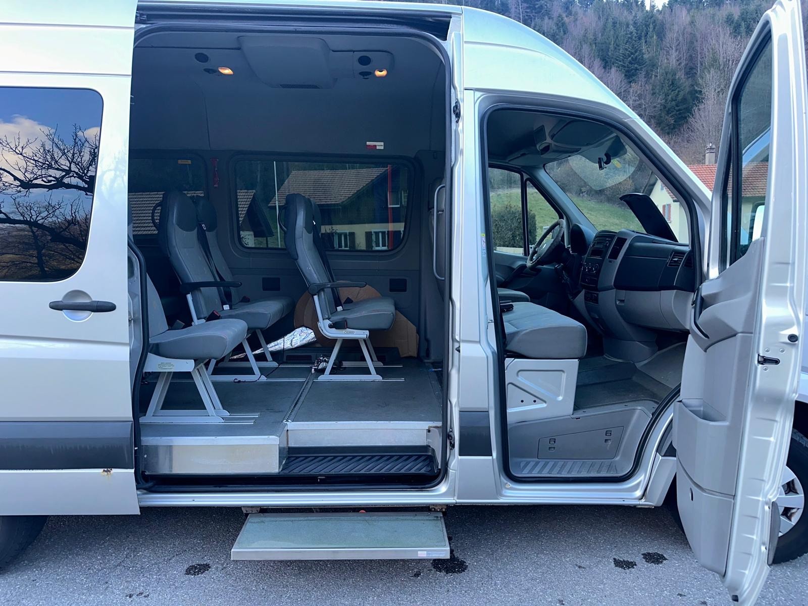 VW Crafter 35 2.5 BlueTDI 136 PS-image-6