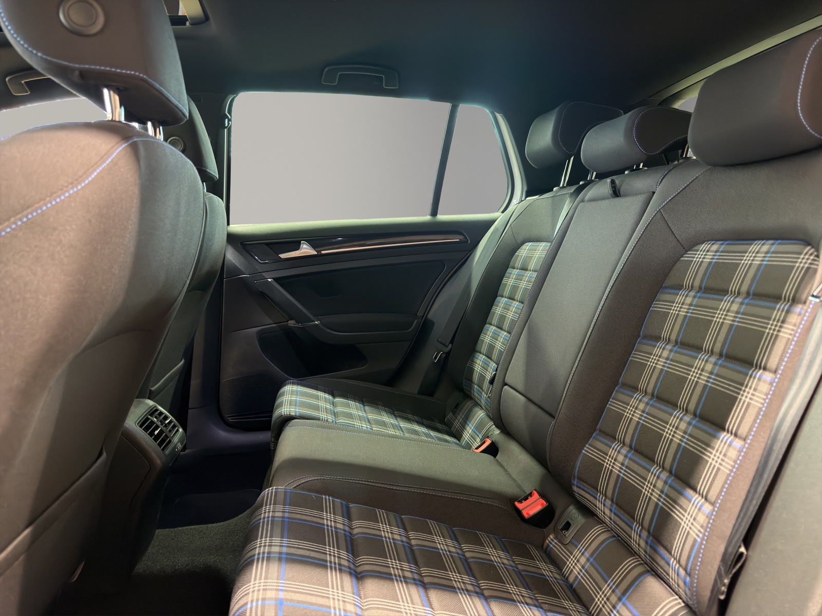 VW Golf 1.4 TSI GTE DSG-image-12