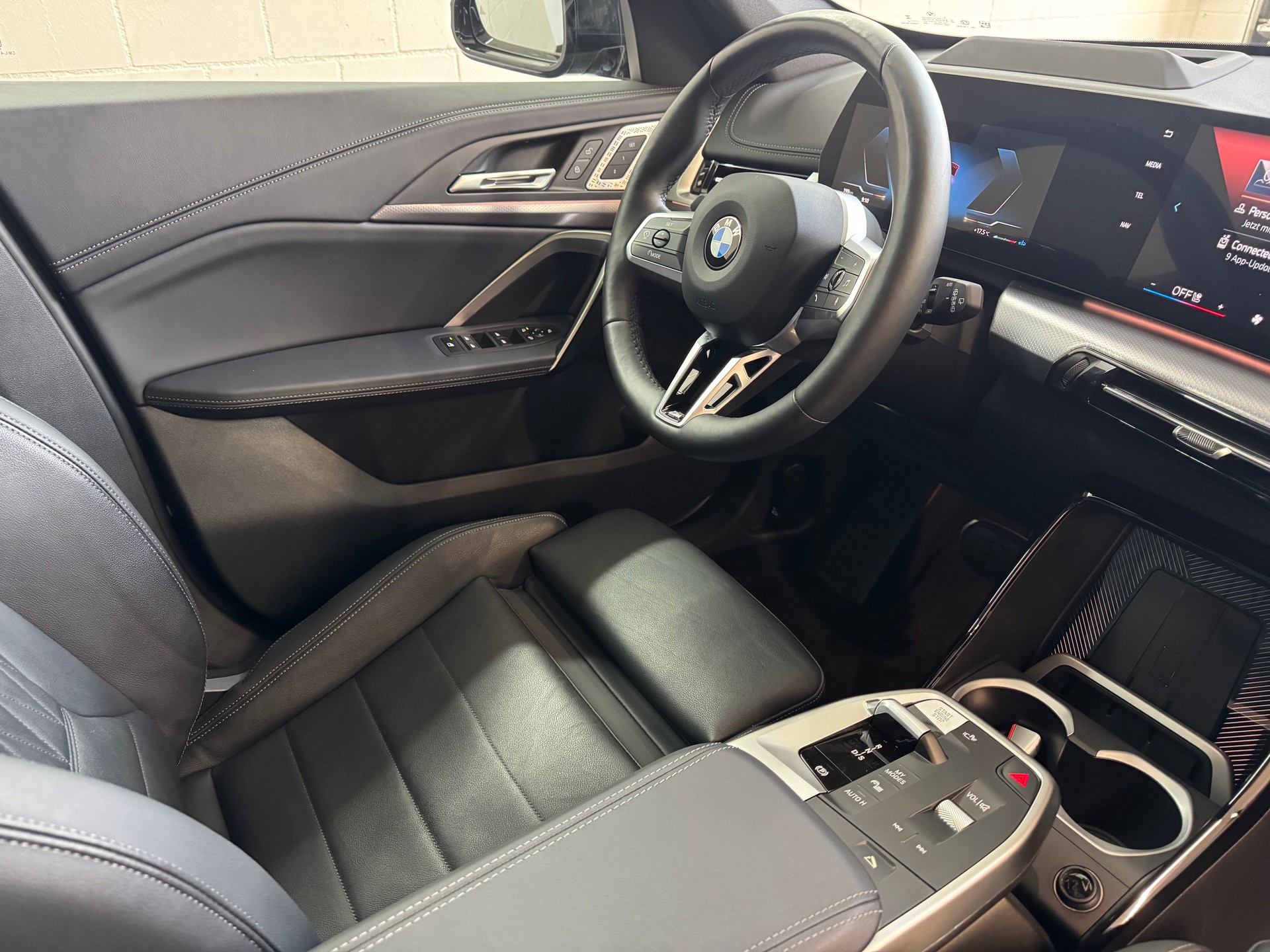 BMW X1 xDrive 20d 48V M Sport Pro-image-12