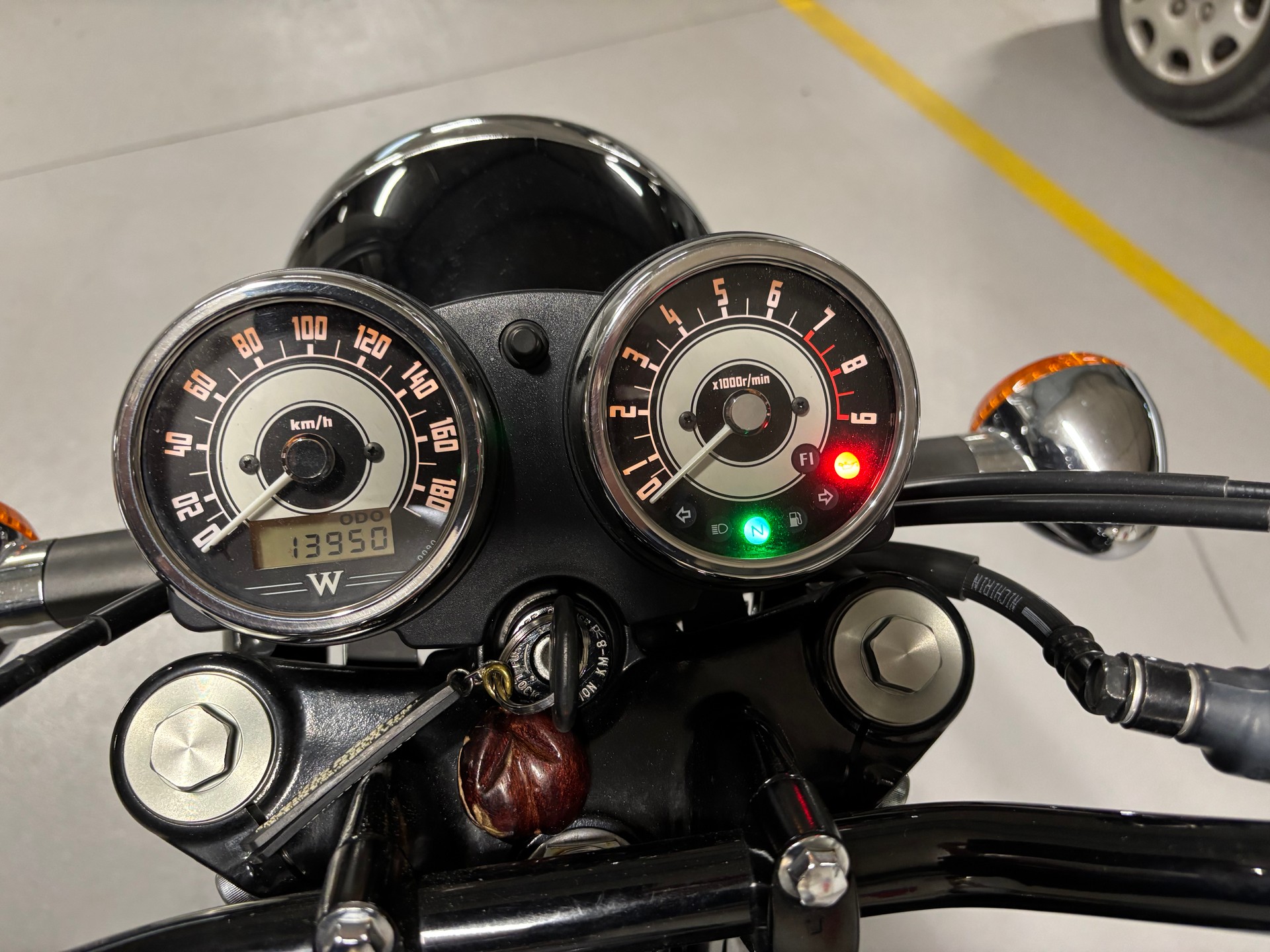 KAWASAKI W 800 Special Edition-image-2