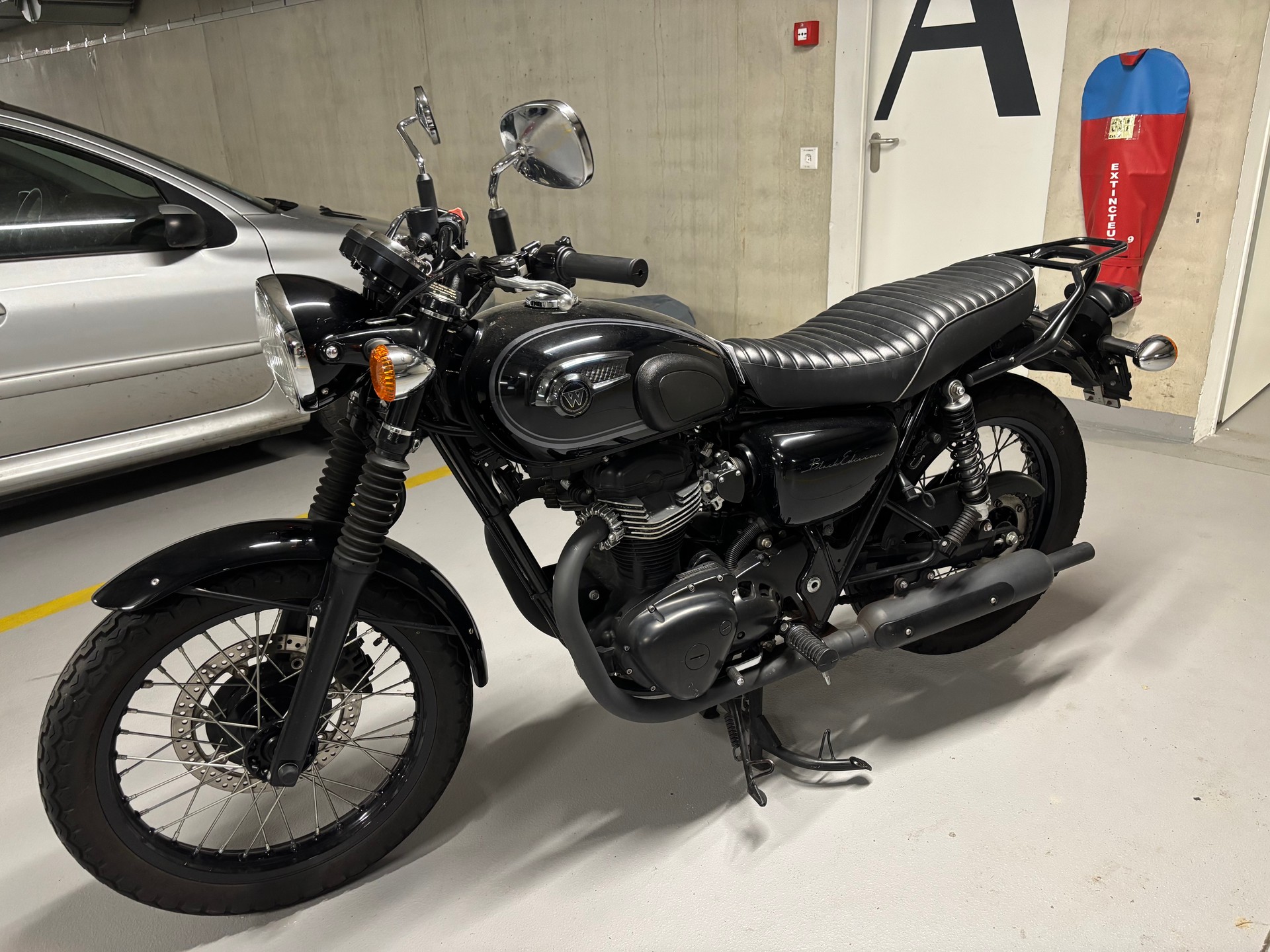 KAWASAKI W 800 Special Edition-image-8