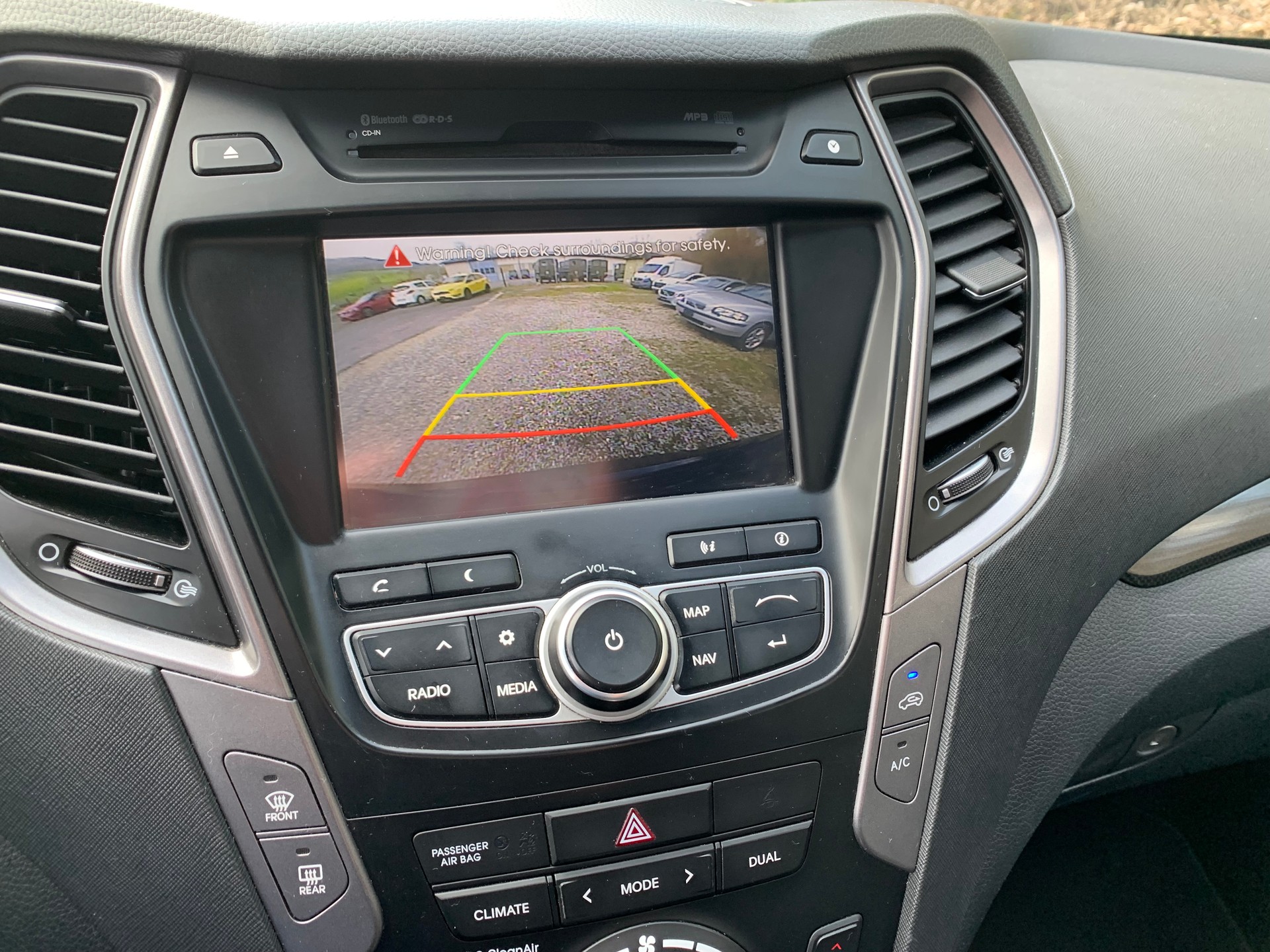 HYUNDAI Santa Fe 2.2 CRDI Premium 4WD Automatic-image-14