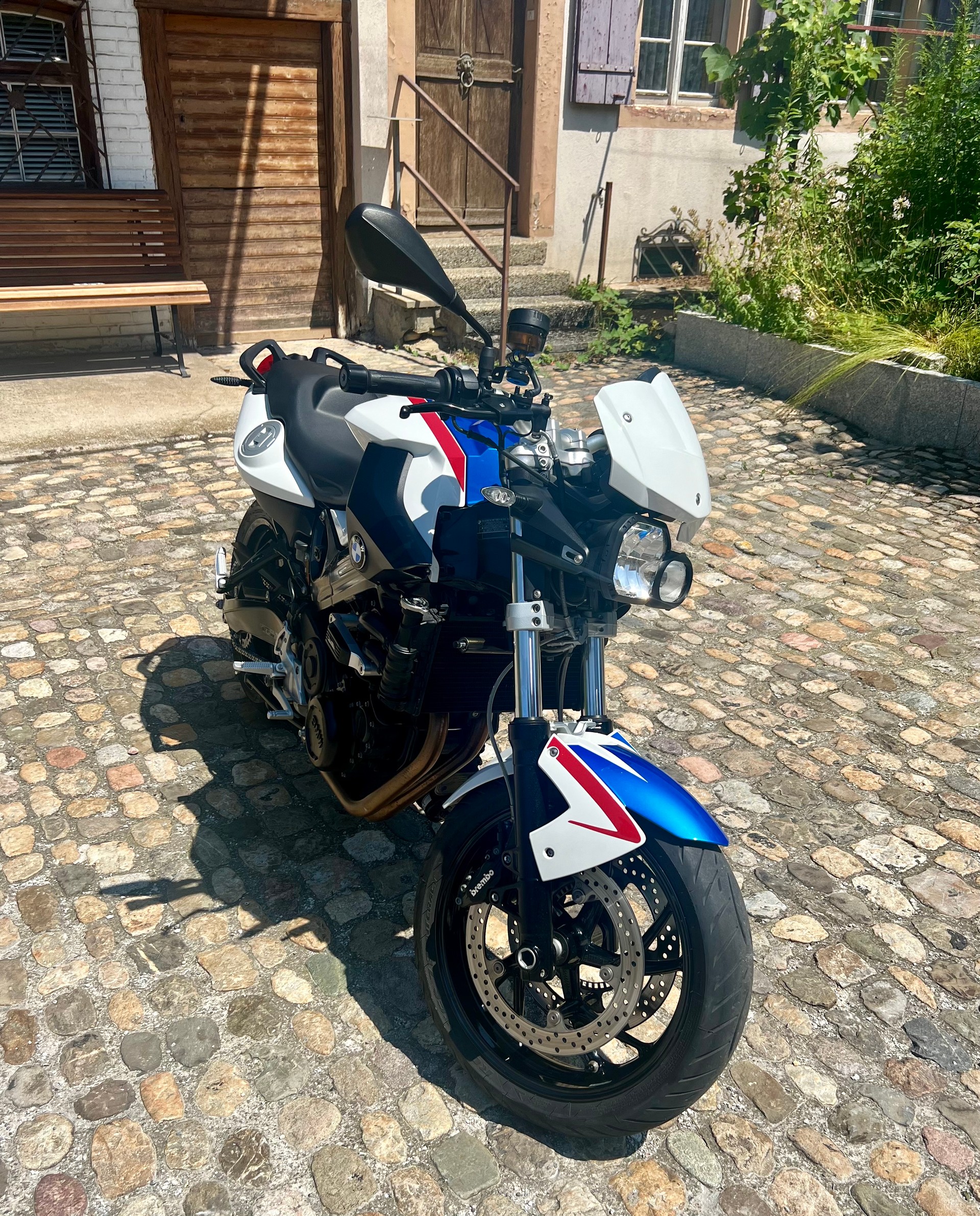 BMW F 800 R-image-1