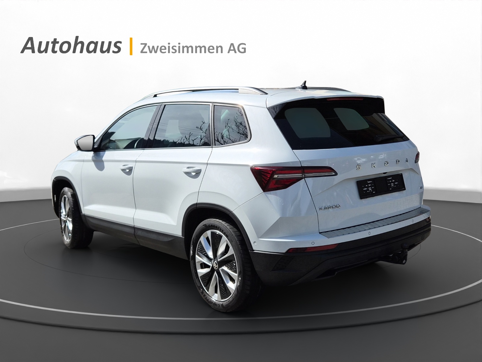 SKODA Karoq 2.0 TDI CR Style 4x4 DSG-showroom-element-2