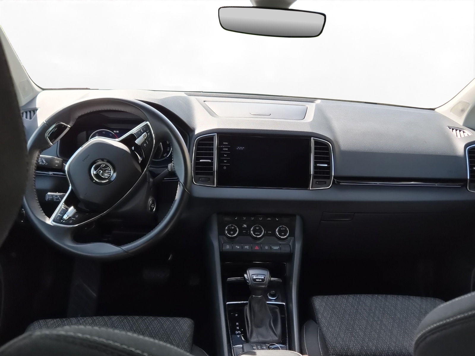 SKODA Karoq 2.0 TDI CR Style 4x4 DSG-image-9