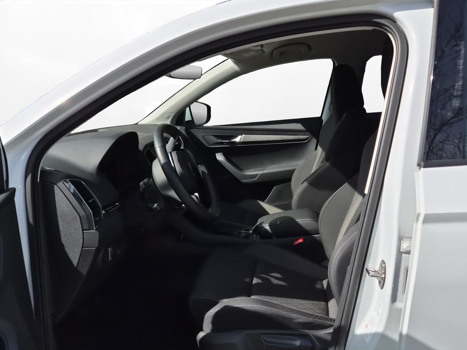 SKODA Karoq 2.0 TDI CR Style 4x4 DSG-image-8