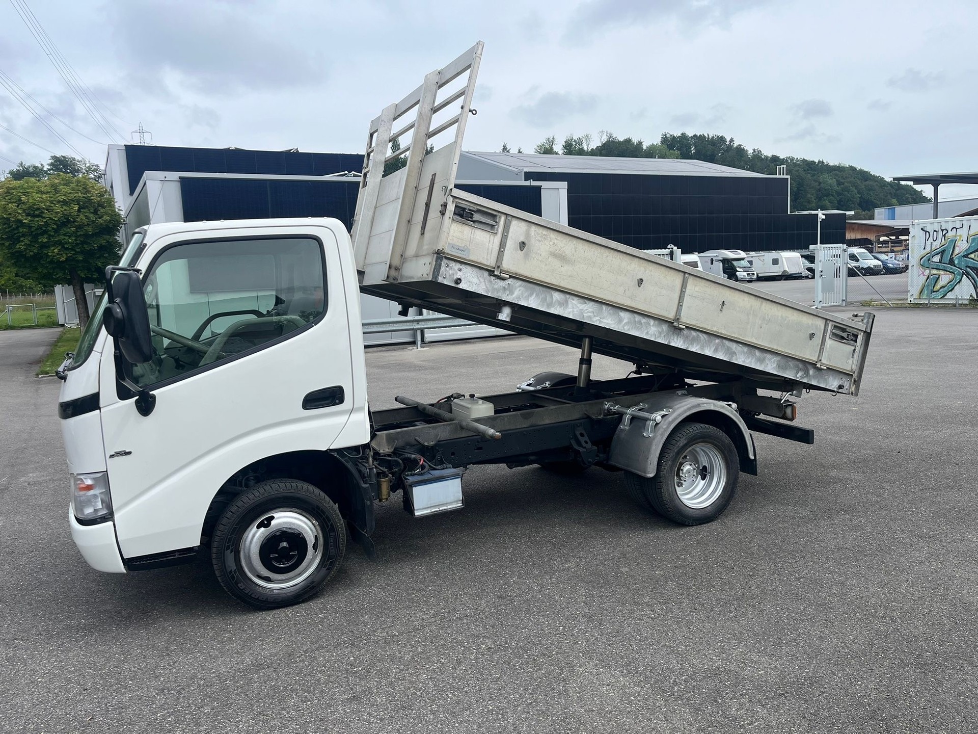 TOYOTA Dyna 150 3.0D-4D-image-6