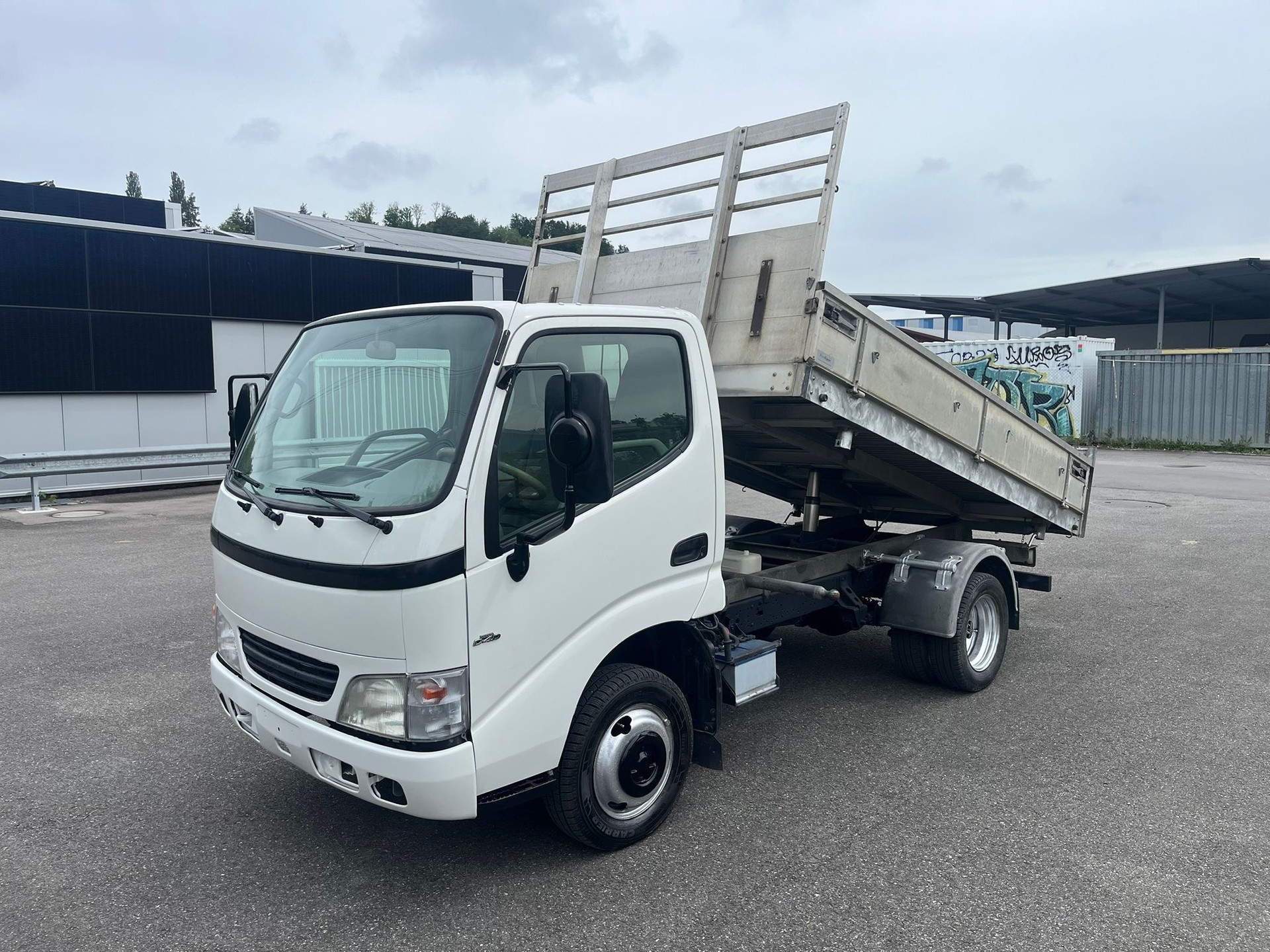 TOYOTA Dyna 150 3.0D-4D