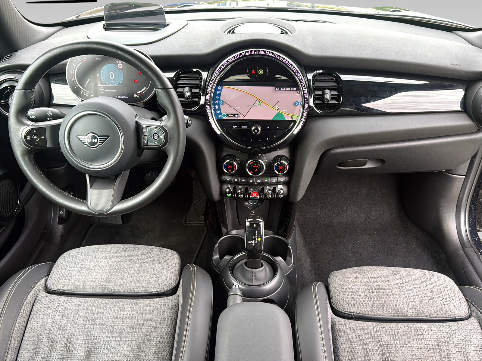MINI Cooper Steptronic DKG-image-10