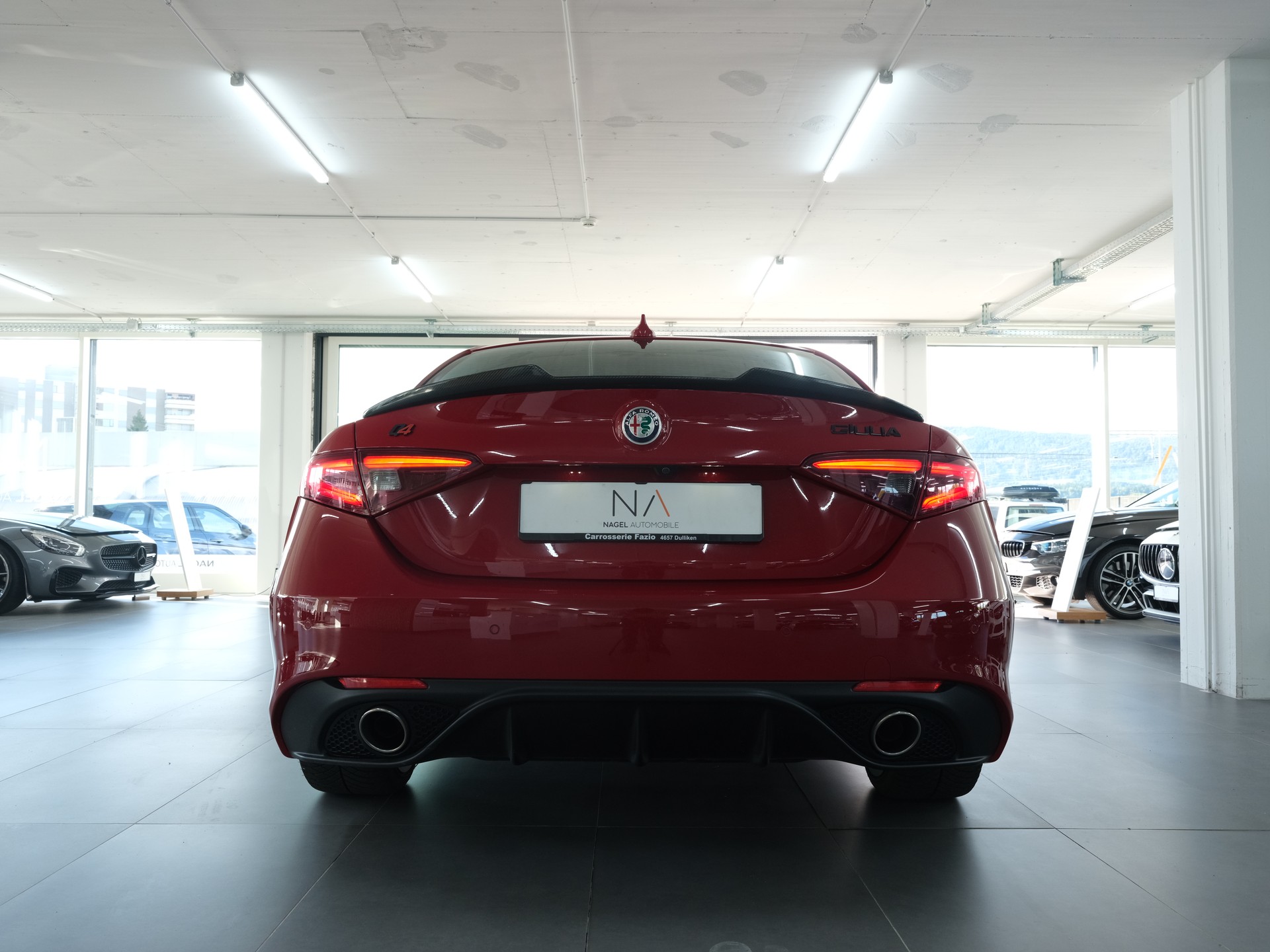 ALFA ROMEO Giulia 2.2 JTDM Veloce Q4 Automatic *CAR-PLAY*ASSISTENZ-PAKET*-showroom-element-3