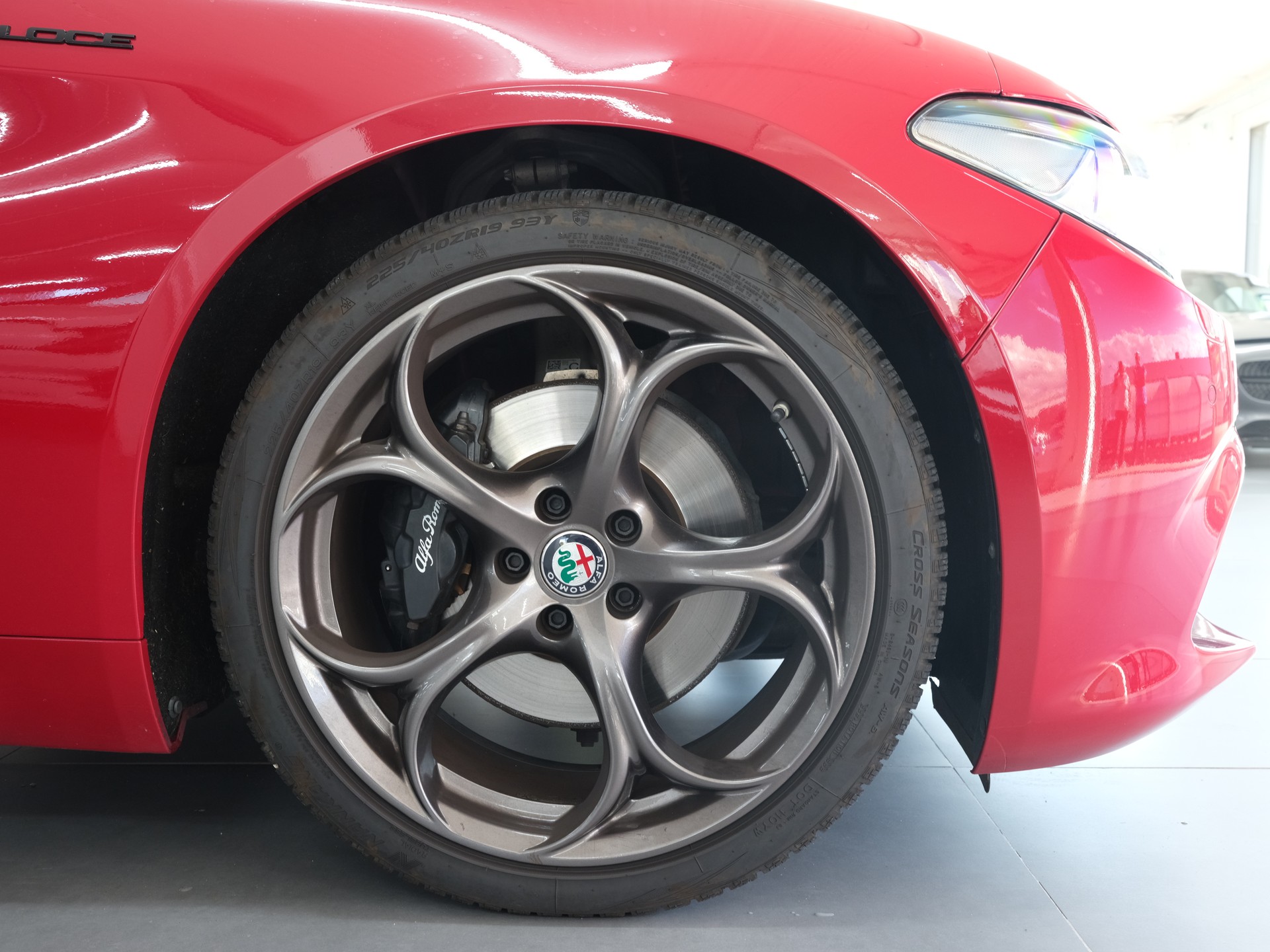 ALFA ROMEO Giulia 2.2 JTDM Veloce Q4 Automatic *CAR-PLAY*ASSISTENZ-PAKET*-image-14