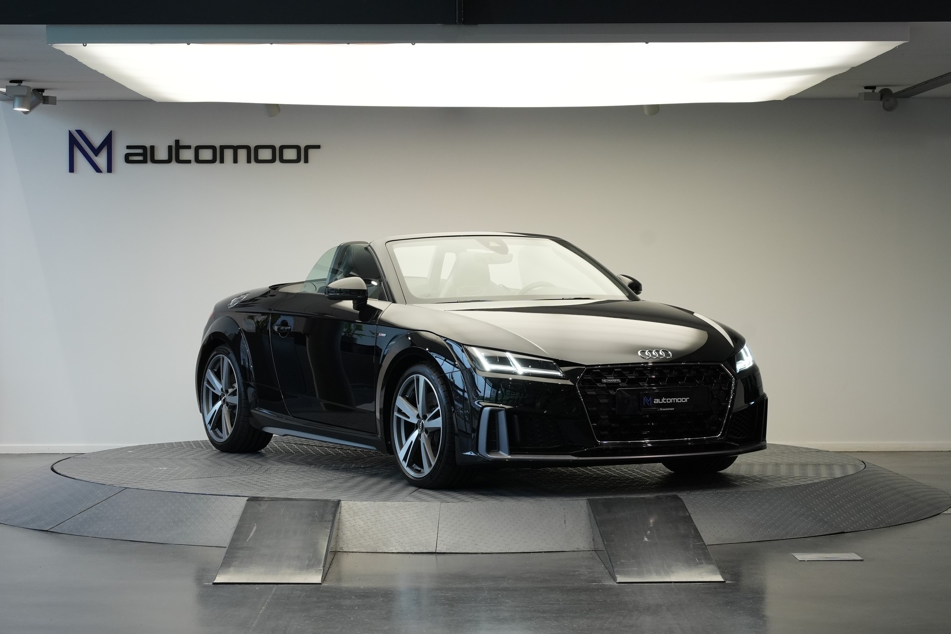 AUDI TT Roadster 45 TFSI S-tronic quattro-showroom-element-2