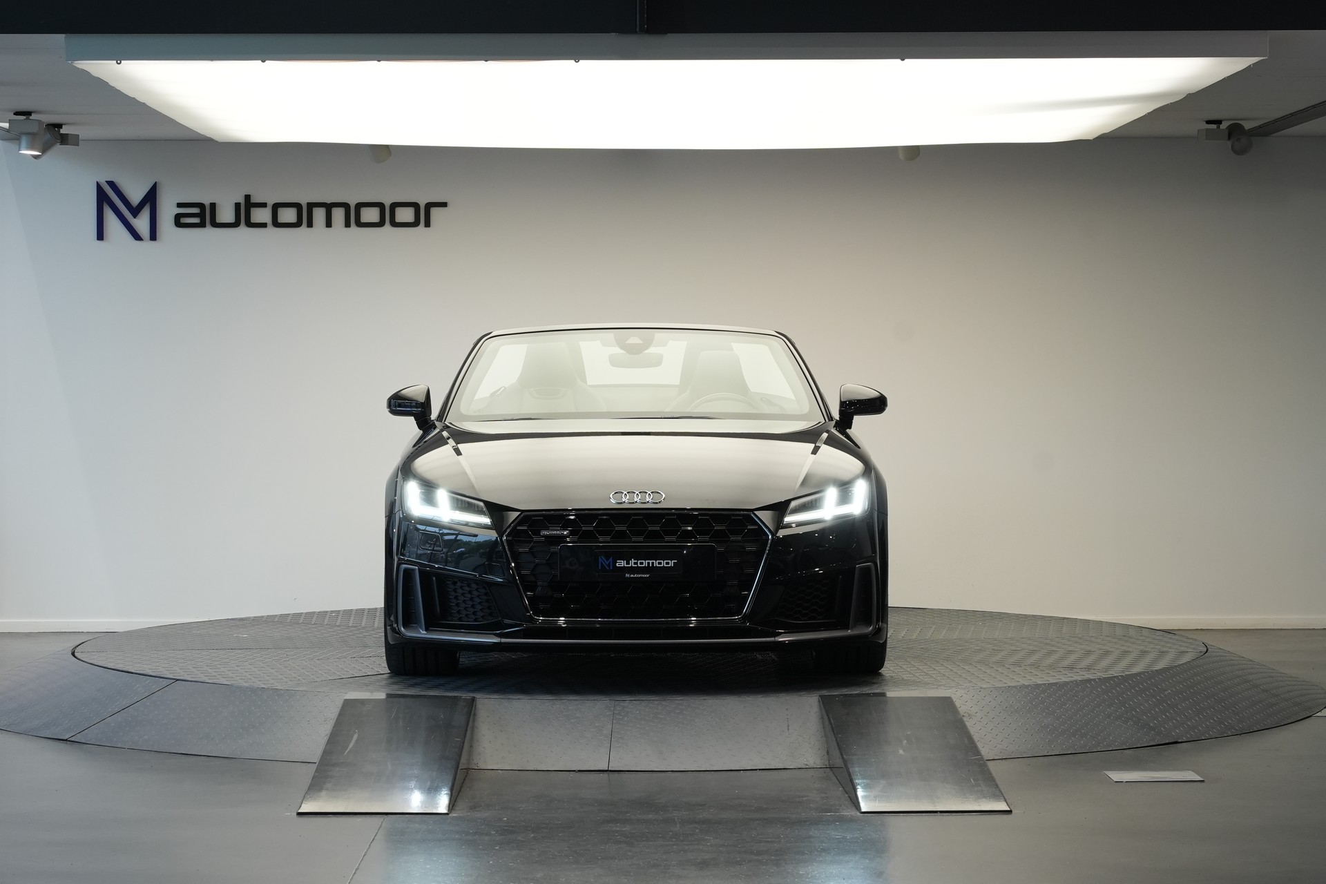 AUDI TT Roadster 45 TFSI S-tronic quattro-showroom-element-1