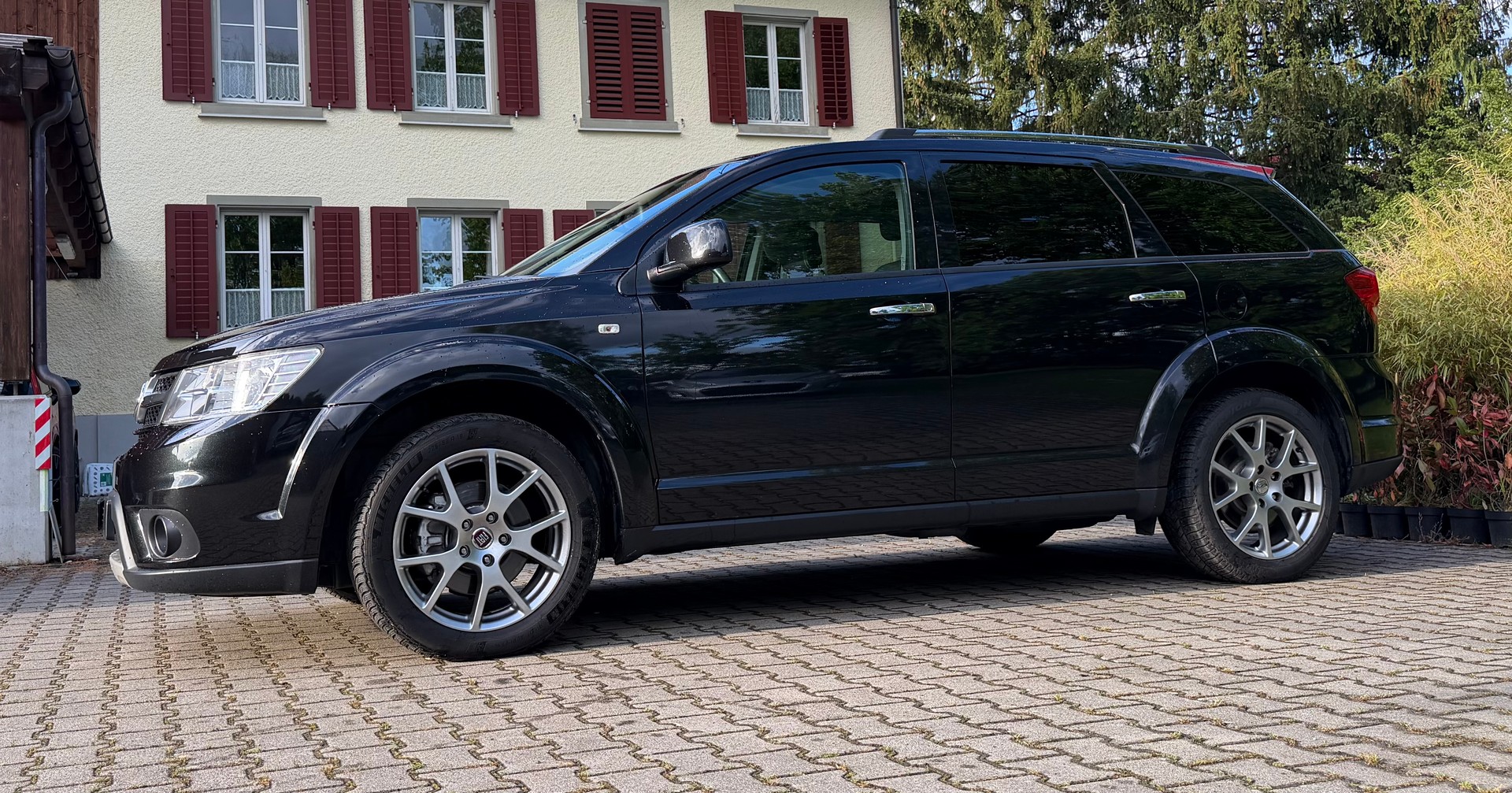 FIAT Freemont 2.0 MJ Lounge AWD Automat-image-2