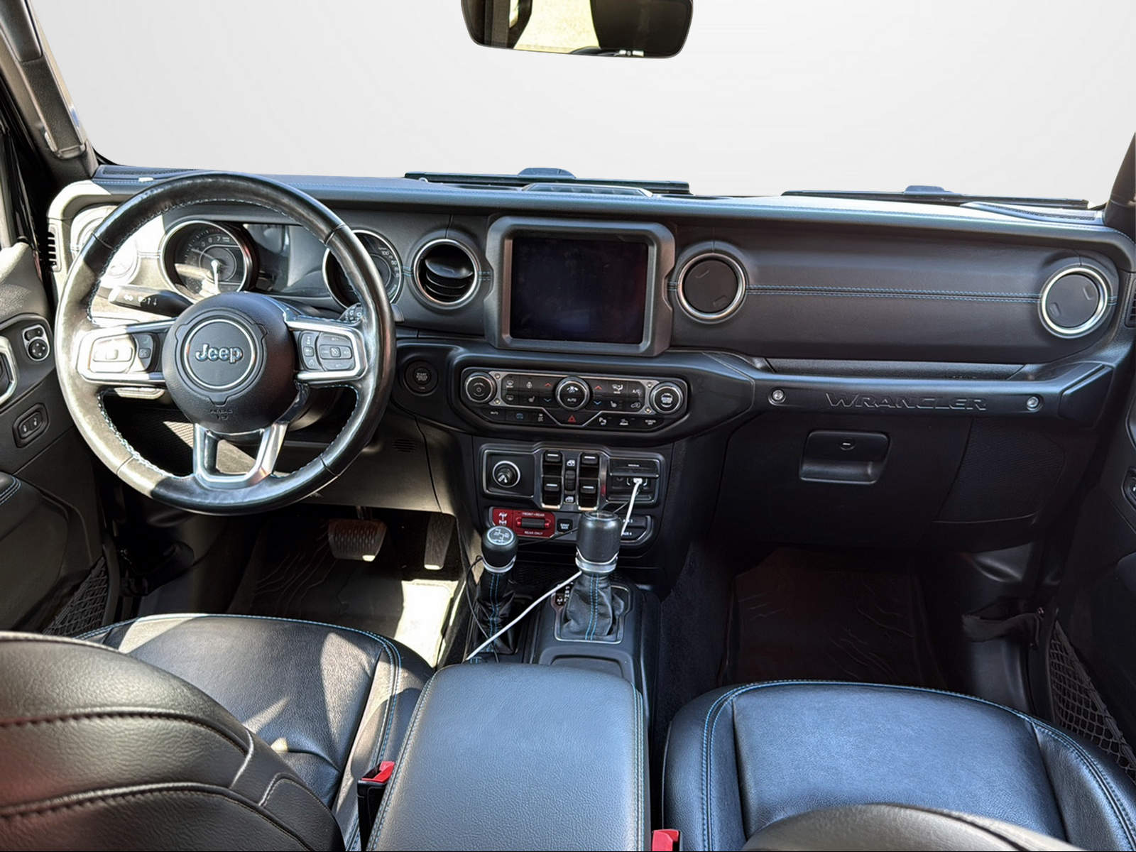 JEEP Wrangler 2.0 PHEV Unlimited Rubicon DT Automatic-image-10