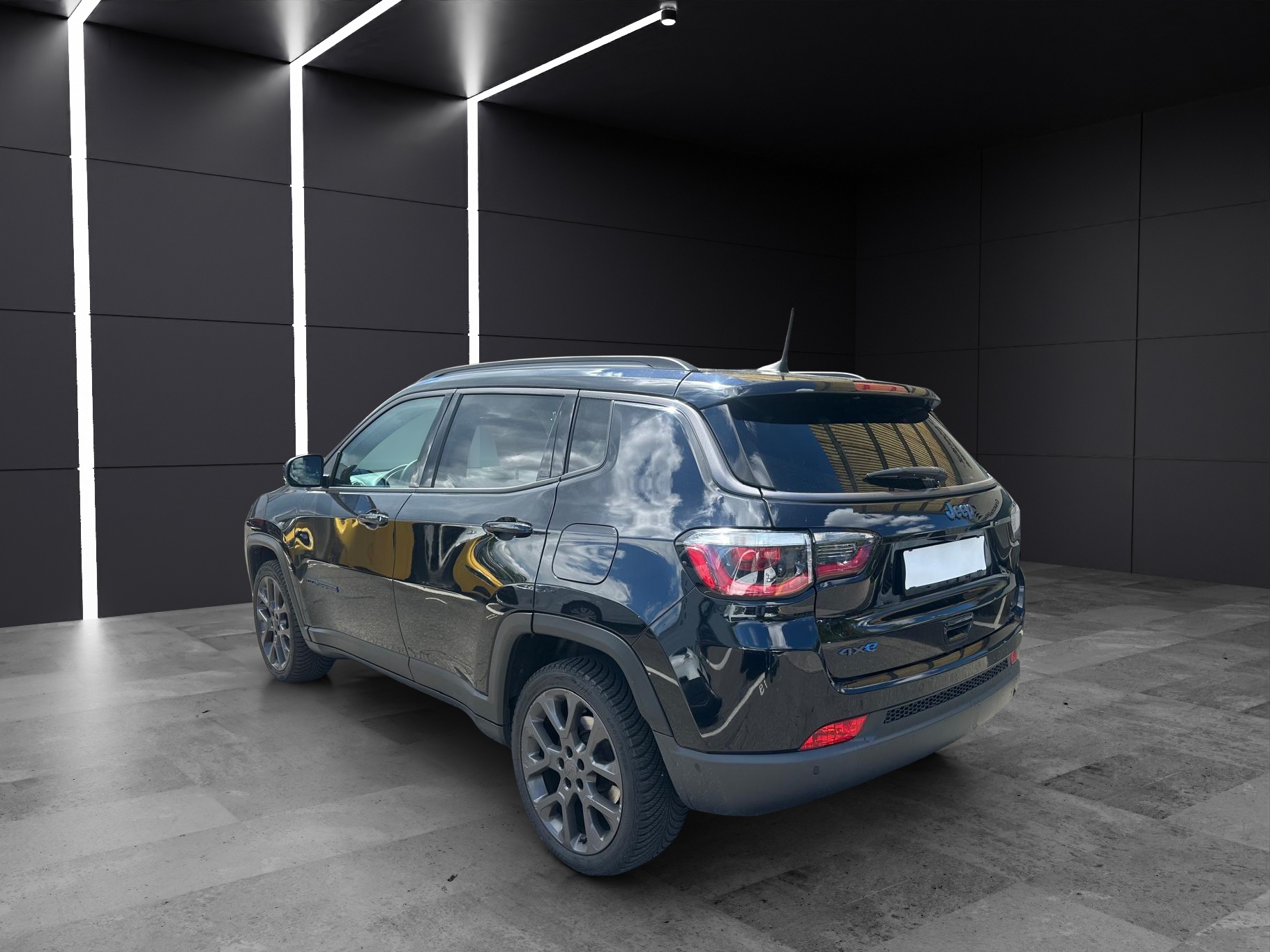 JEEP Compass 1.3 T PHEV S AWD-image-3