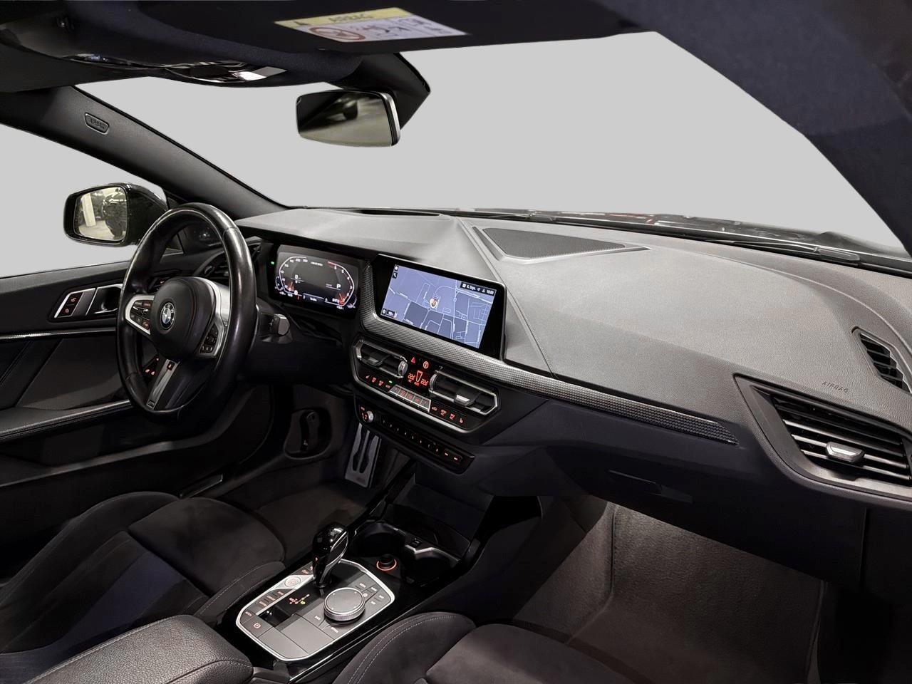 BMW M235i xDrive Gran Coupé-image-10