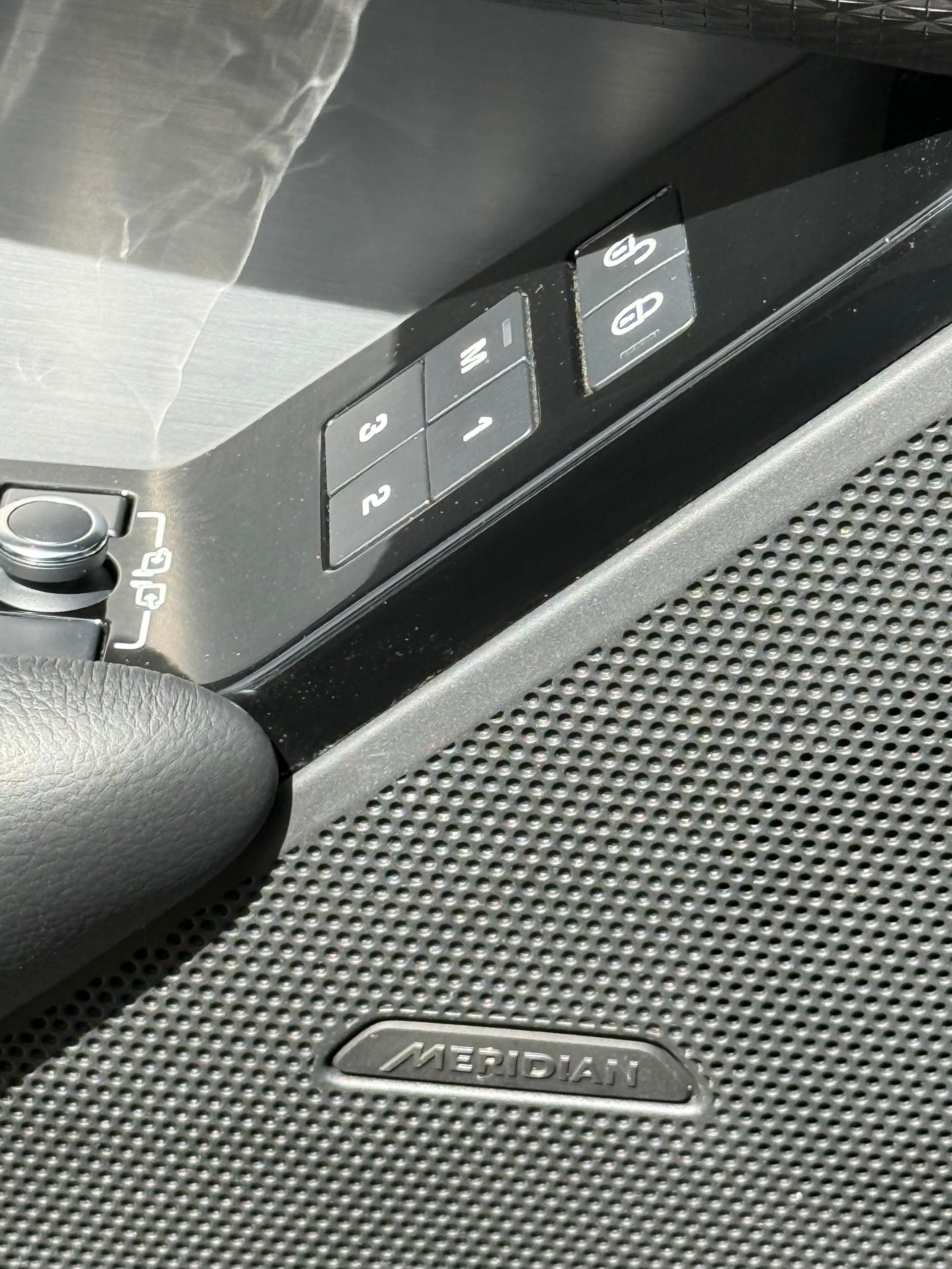 LAND ROVER Range Rover Velar R-Dynamic P 300 S Automatic-image-5