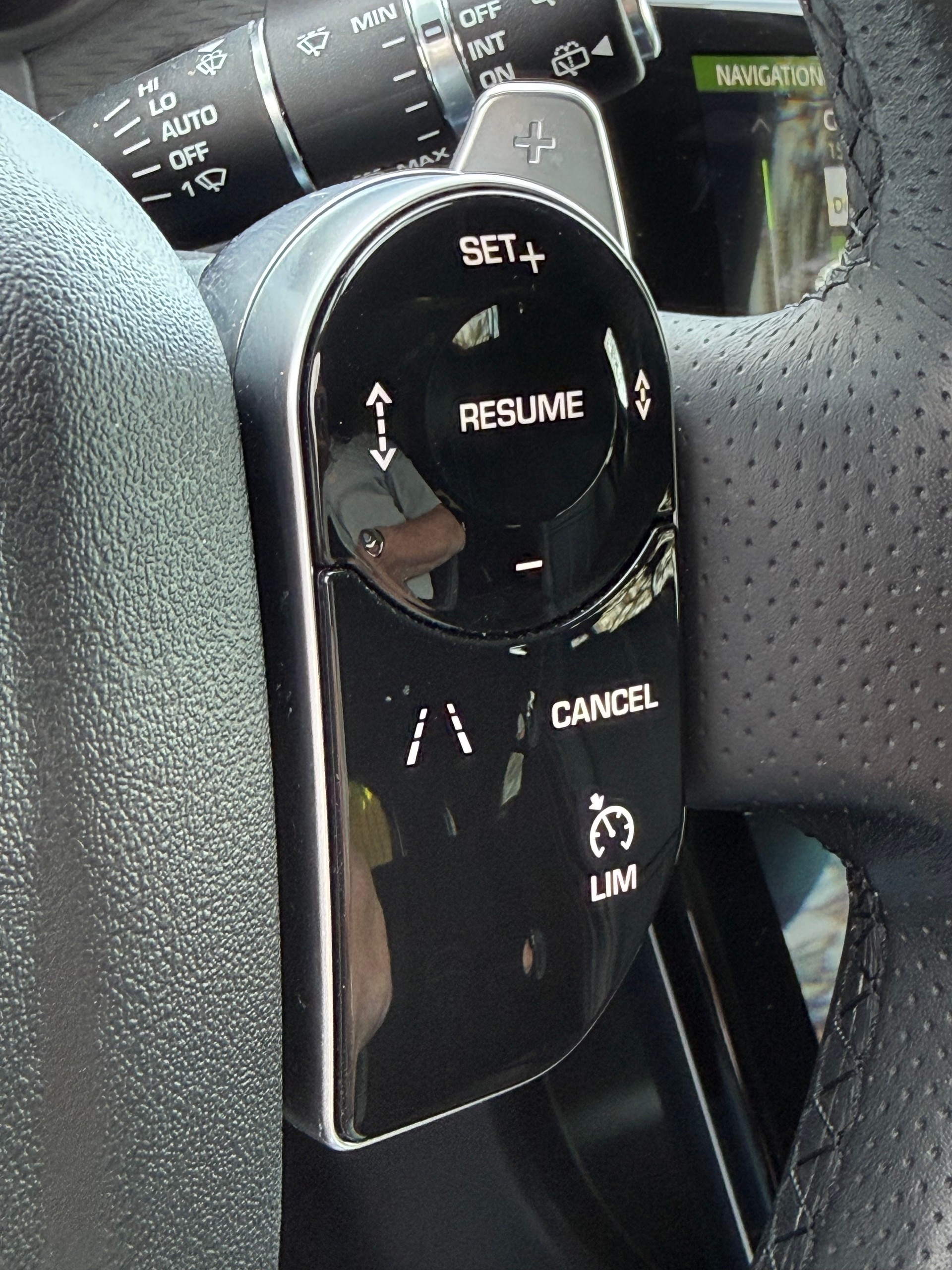 LAND ROVER Range Rover Velar R-Dynamic P 300 S Automatic-image-7