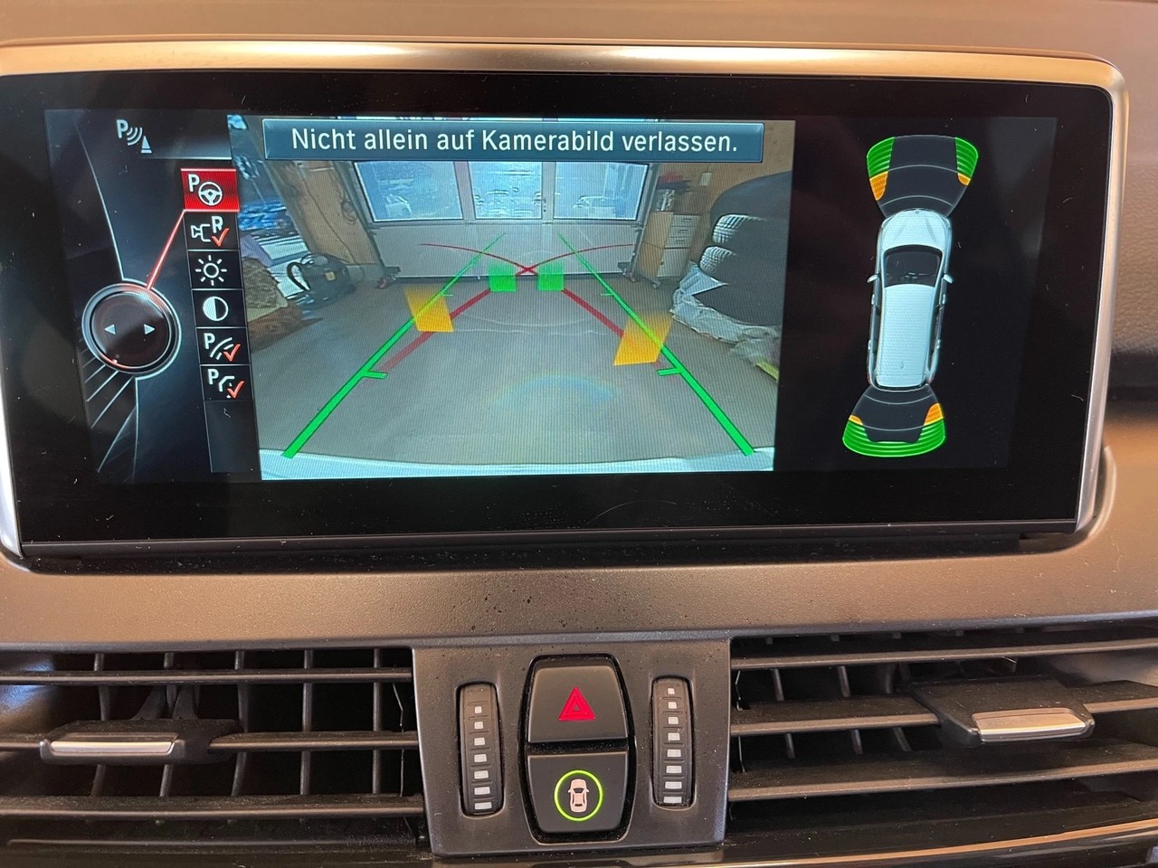 BMW 218d Gran Tourer Steptronic-image-10