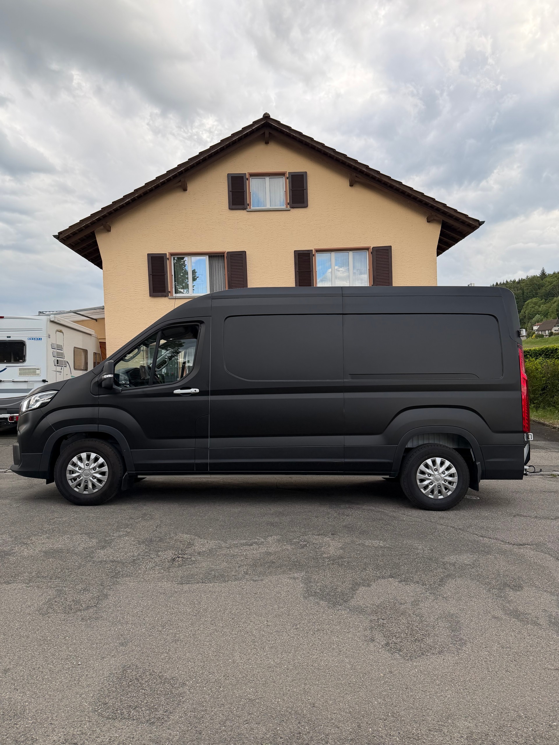MAXUS eDeliver 9 L3H2 88.5kWh-image-3