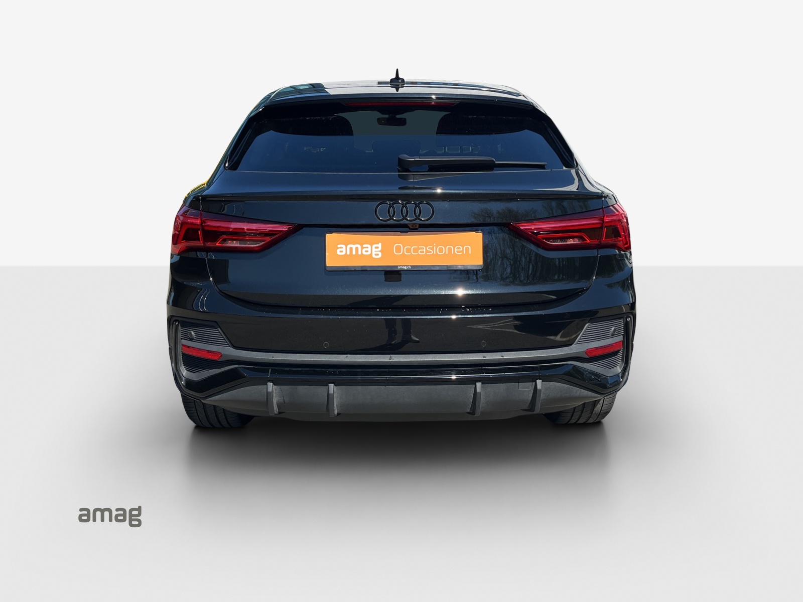AUDI Q3 Sportback 35 TFSI S line Attraction S-tronic-showroom-element-3